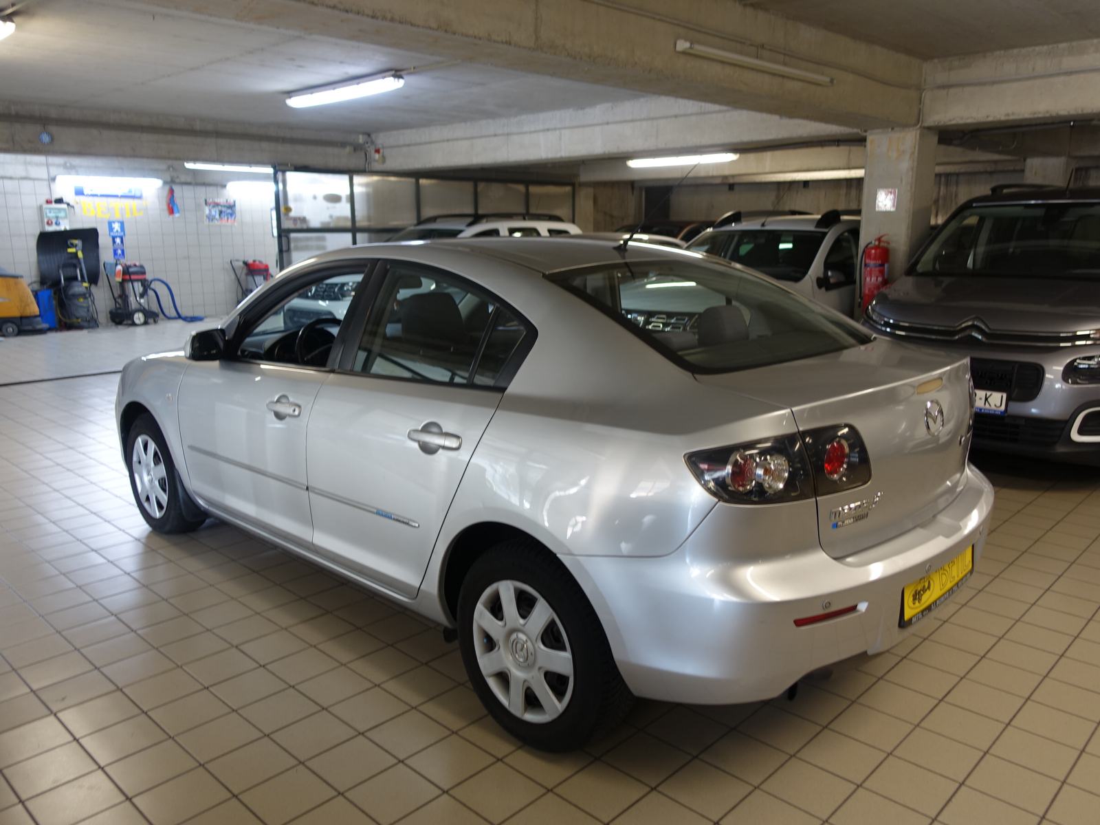 Mazda 3 1,6 i TE / HR auto / REG. DO 10/2026., fotografija 3