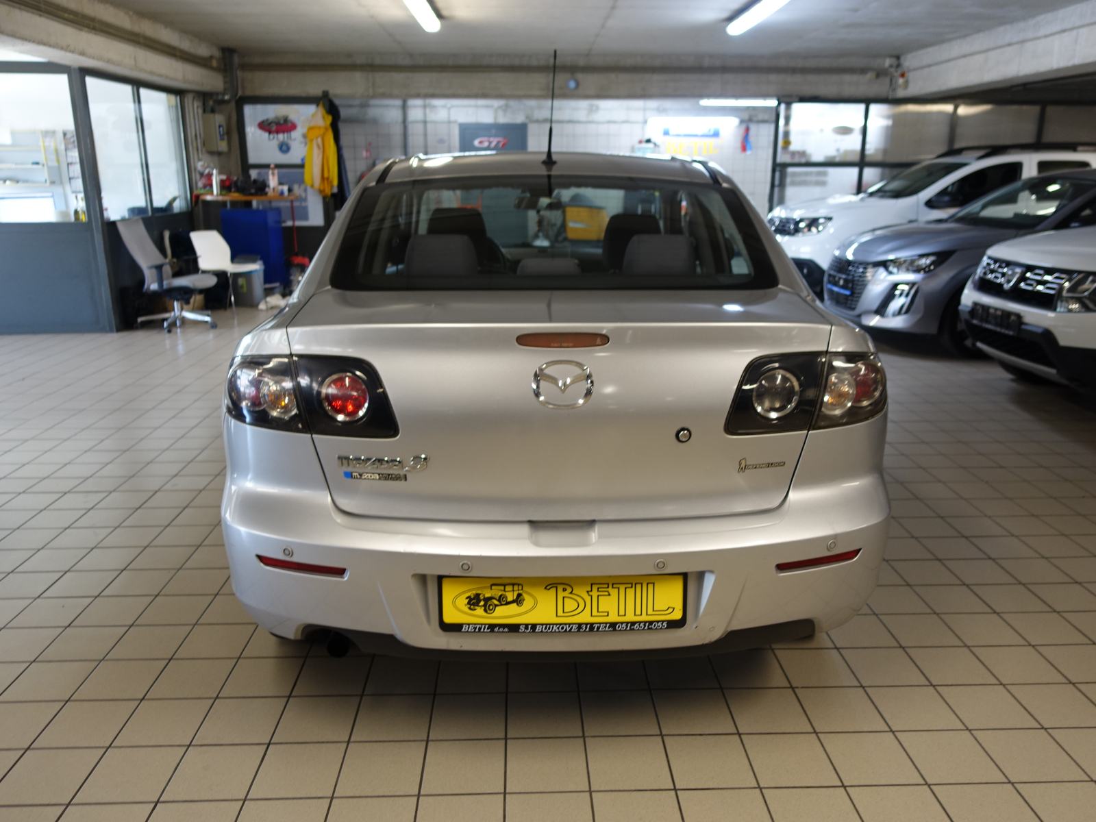 Mazda 3 1,6 i TE / HR auto / REG. DO 10/2026., fotografija 4