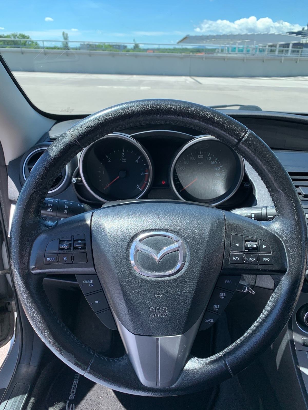 Mazda 3 1,6 CD 85kW/115KS 151.047km, REGISTRIRAN GODINU DANA, fotografija 12