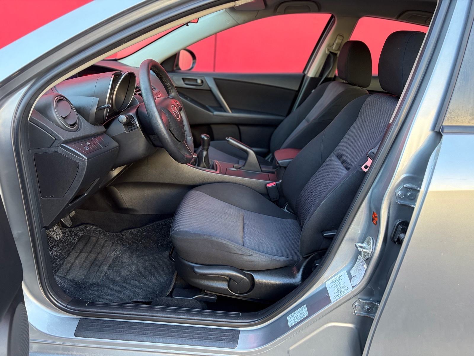 ••MAZDA 3 1.6I 2009 GODINA REDIZAJN REGISTRIRANA GODINU DANA!!!, fotografija 7