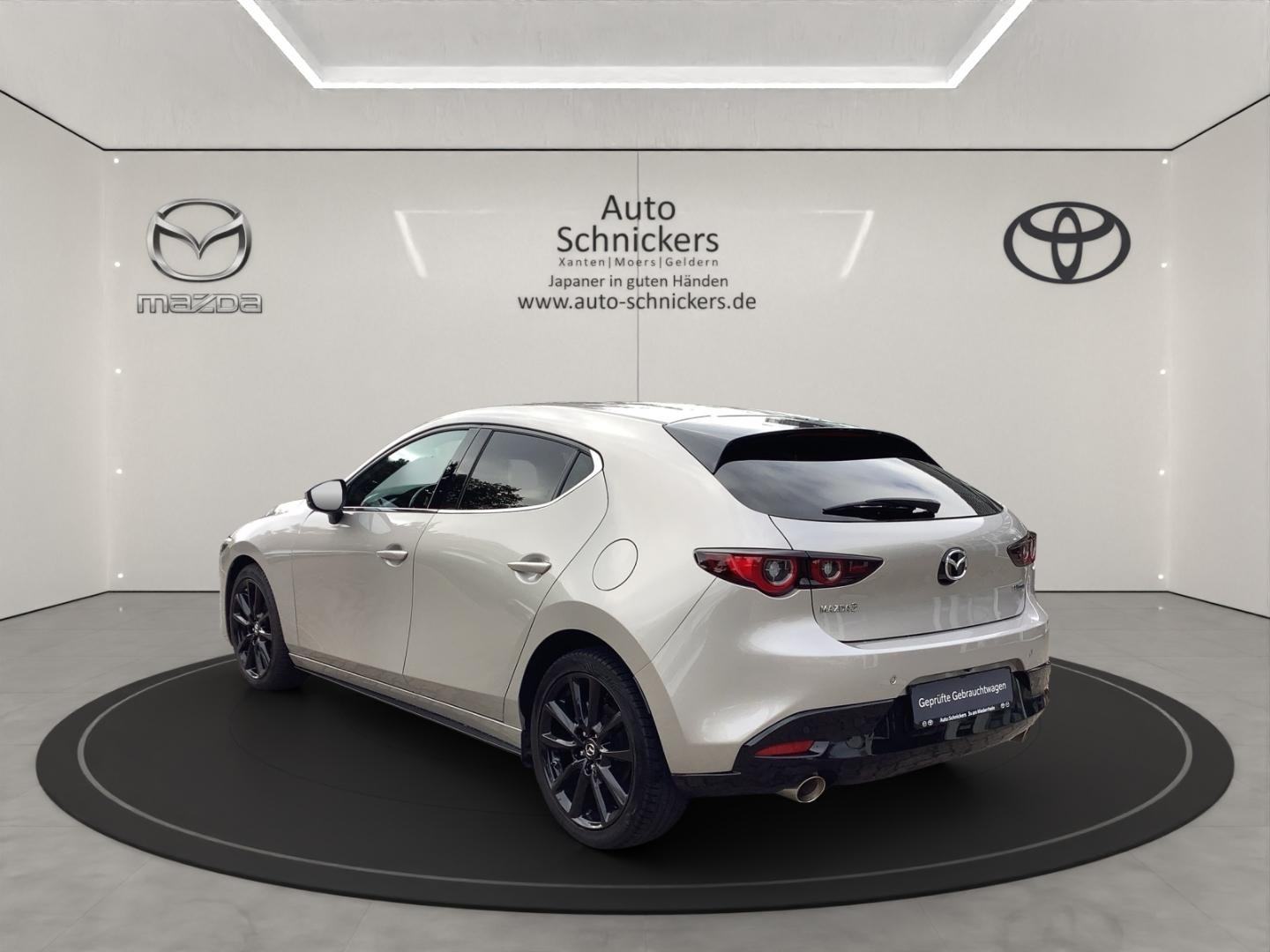 Mazda 3 2.0 e-SkyActiv-X 186 BOSE ACC HUD KAMER360 BOJA PlatinumQuartz, fotografija 5