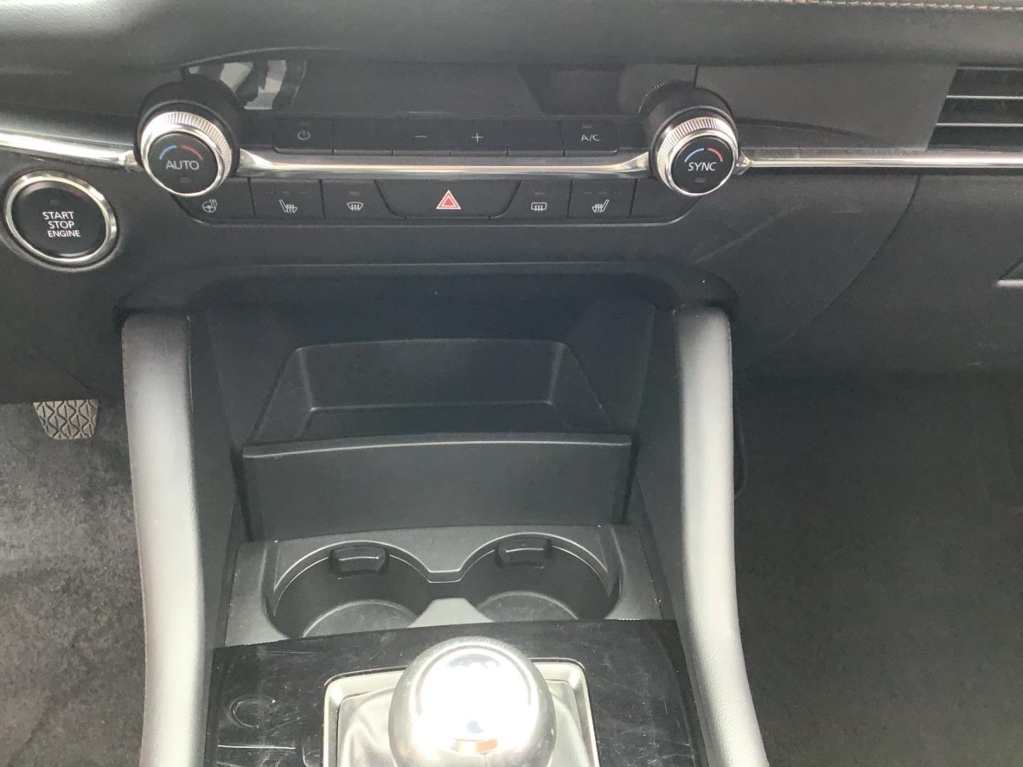 Mazda 3 2.0 e-SkyActiv-X 186 BOSE ACC HUD KAMER360 BOJA PlatinumQuartz, fotografija 12