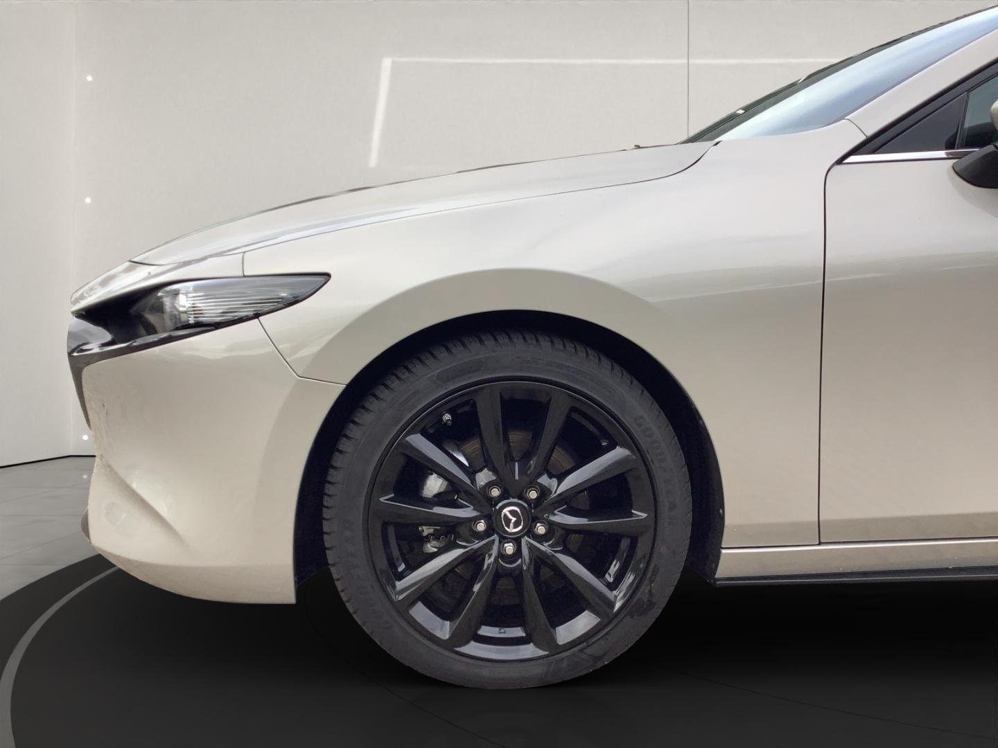 Mazda 3 2.0 e-SkyActiv-X 186 BOSE ACC HUD KAMER360 BOJA PlatinumQuartz, fotografija 7
