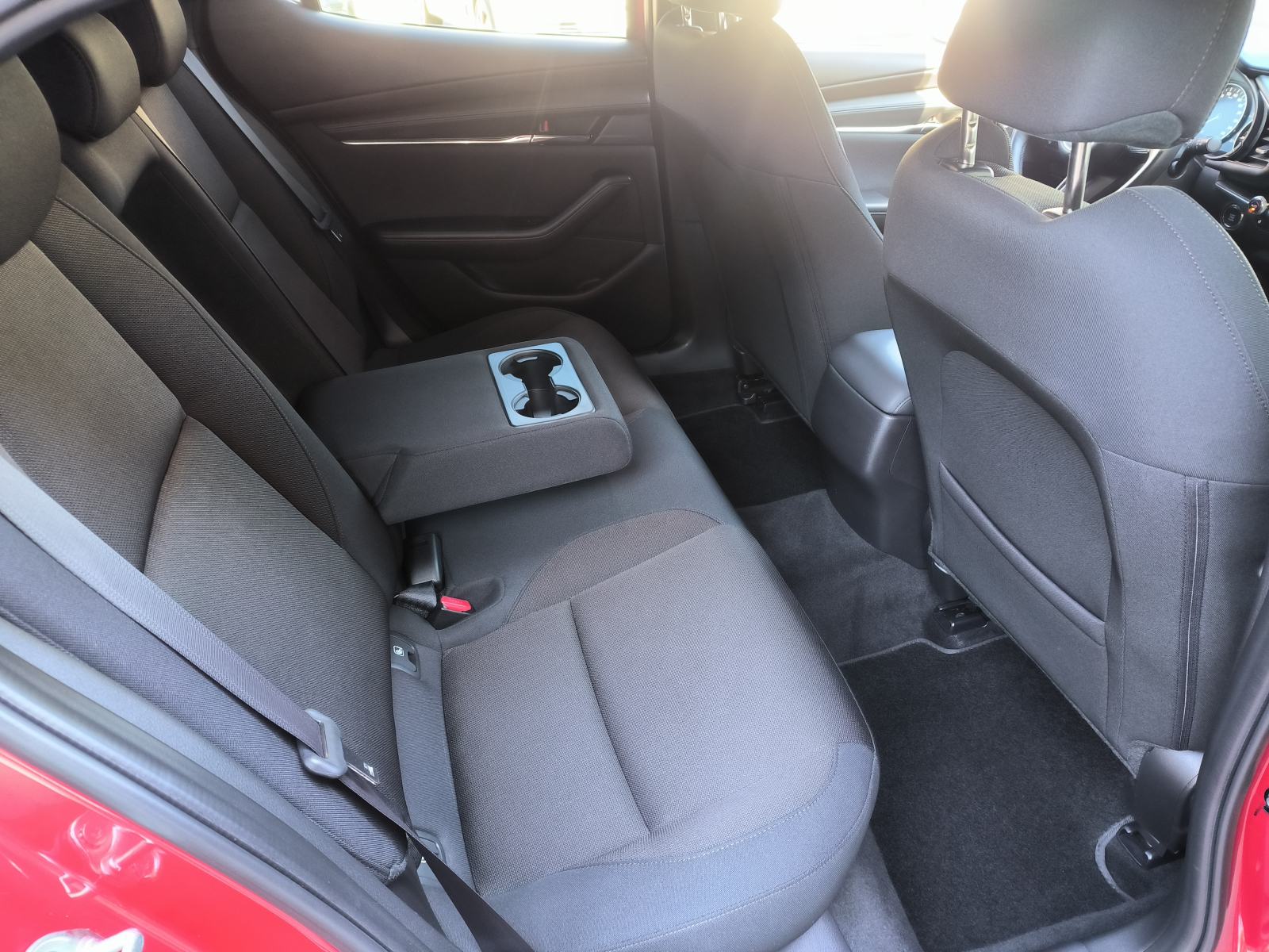 Mazda 3 2.0 M-HYBRID, SELECTION, SERVISNA, JAMSTVO, REG. 1 GODINU, fotografija 15