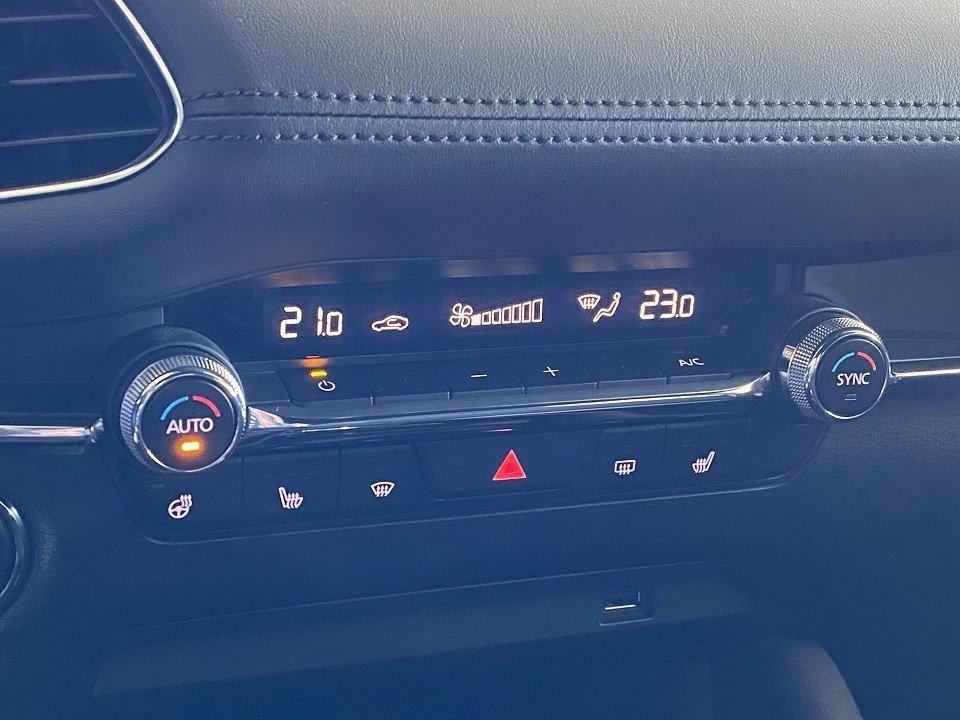 Mazda 3 2.0 SkyActiv-X 180 4X4 BOSE MATRIX-LED i-Activsense-Paket ACC, fotografija 11