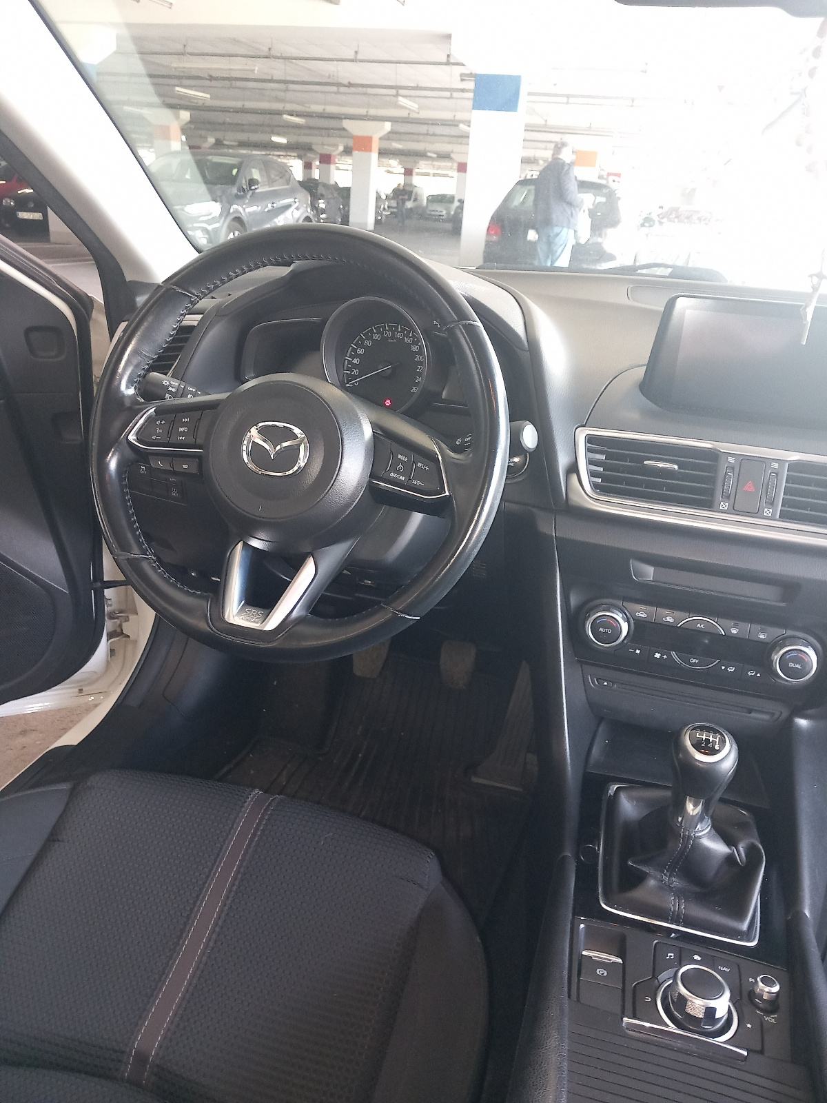 Mazda 3 2.0 benzin, fotografija 14