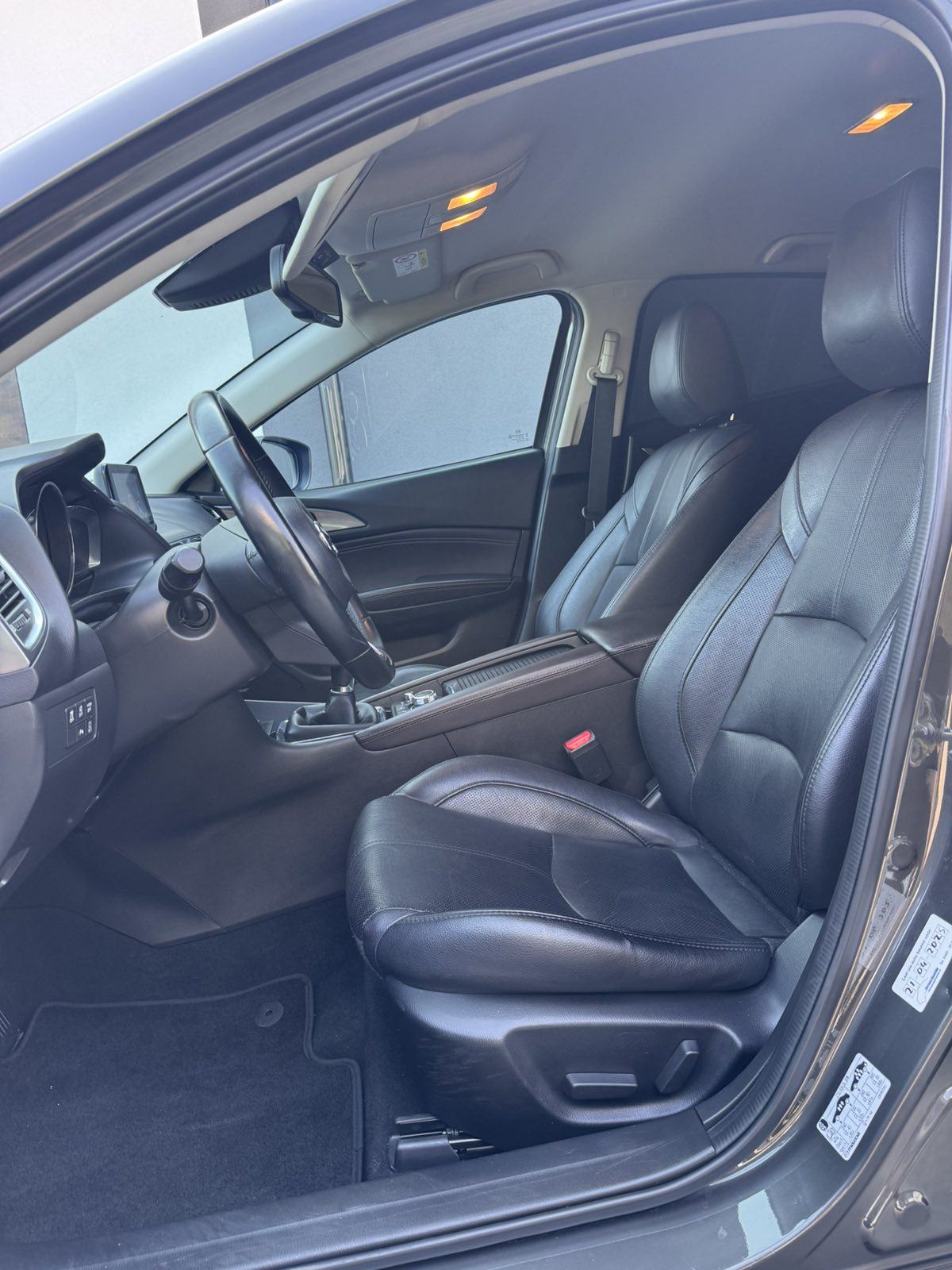 MAZDA 3 2.2 D REVOUTION TOP ,DIESEL , 110 KW, fotografija 7