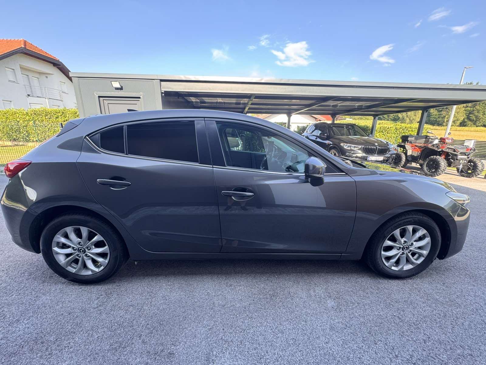 MAZDA 3 2.2 D REVOUTION TOP ,DIESEL , 110 KW, fotografija 2