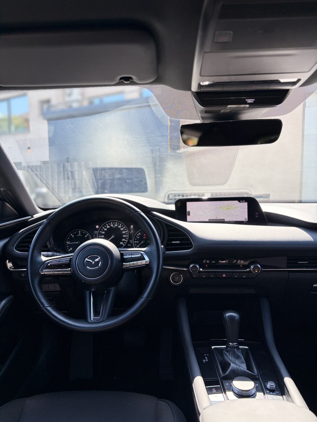 Mazda 3 automatik 1.8D *JAMSTVO* *LEASING* 360kamera, head up, navi…, fotografija 11