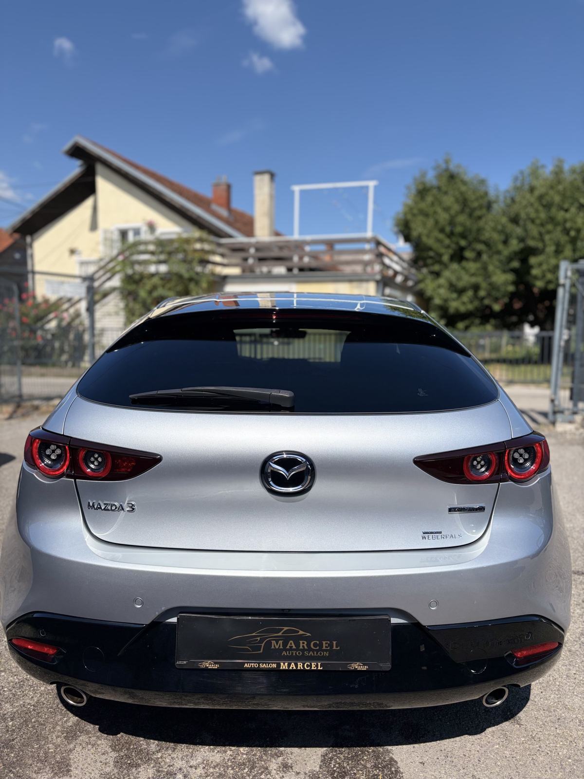 Mazda 3 automatik 1.8D *JAMSTVO* *LEASING* 360kamera, head up, navi…, fotografija 6