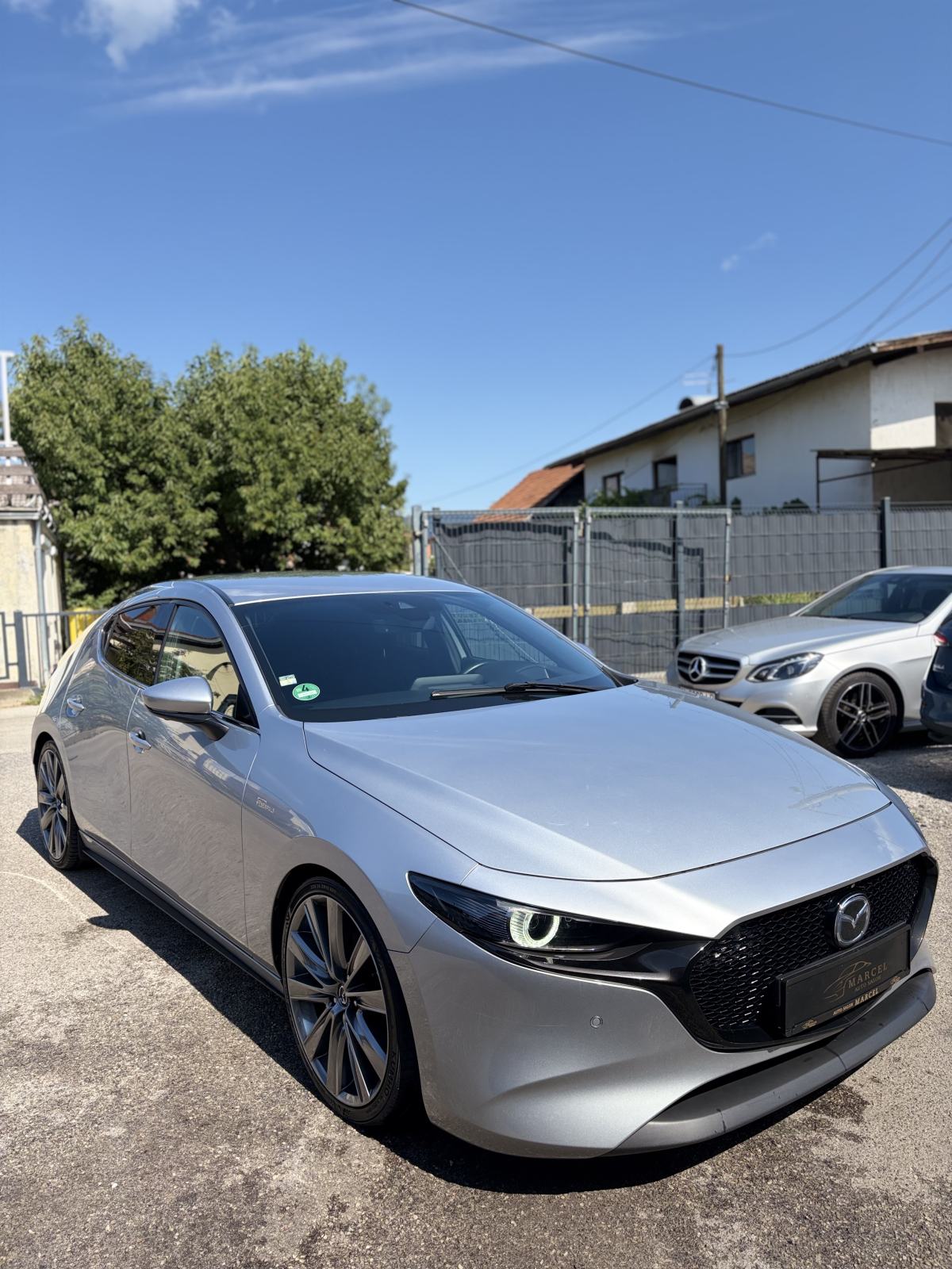 Mazda 3 automatik 1.8D *JAMSTVO* *LEASING* 360kamera, head up, navi…, fotografija 3