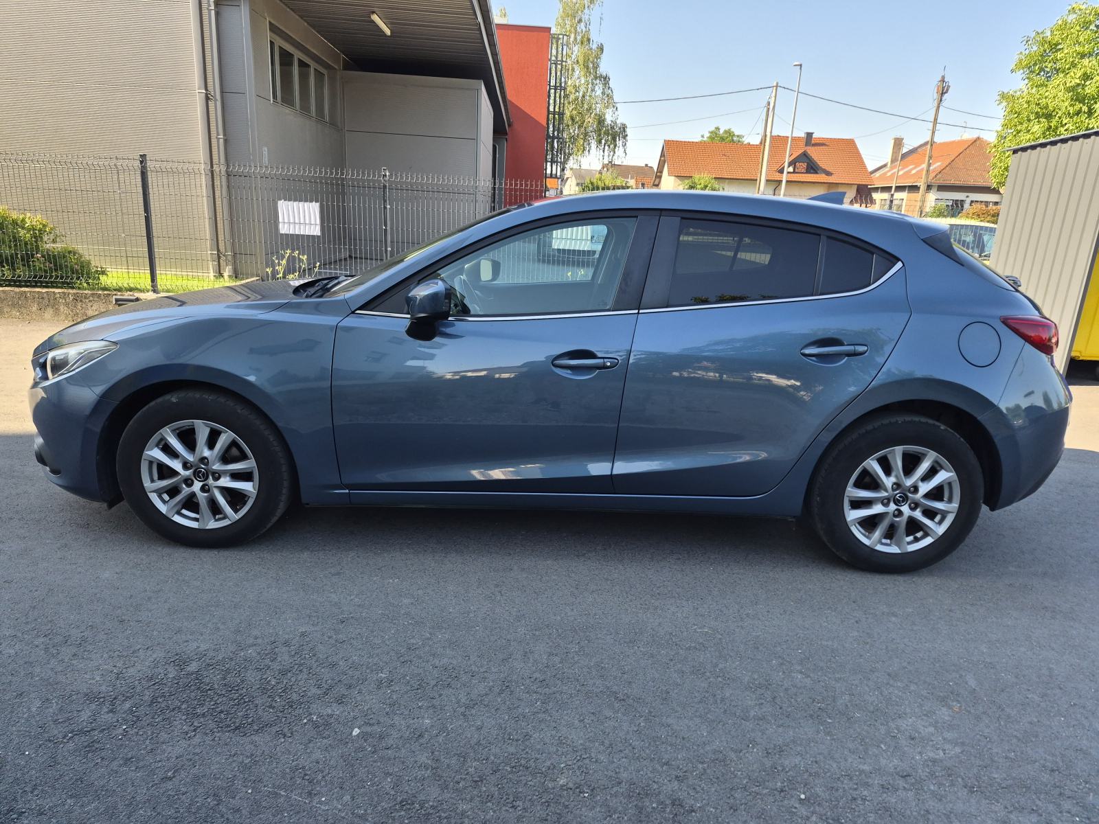 Mazda 3 CD105 CHALLENGE, SVI SERVISI U OVLAŠTENOM, fotografija 2