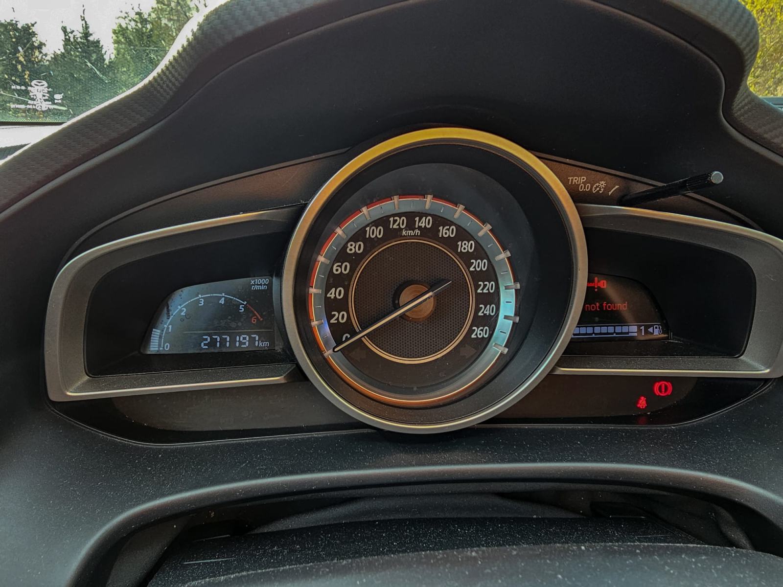 Mazda 3 CD150, 2.2 Skyactive - HR -NIJE UVOZ- Reg 02.2027, fotografija 11
