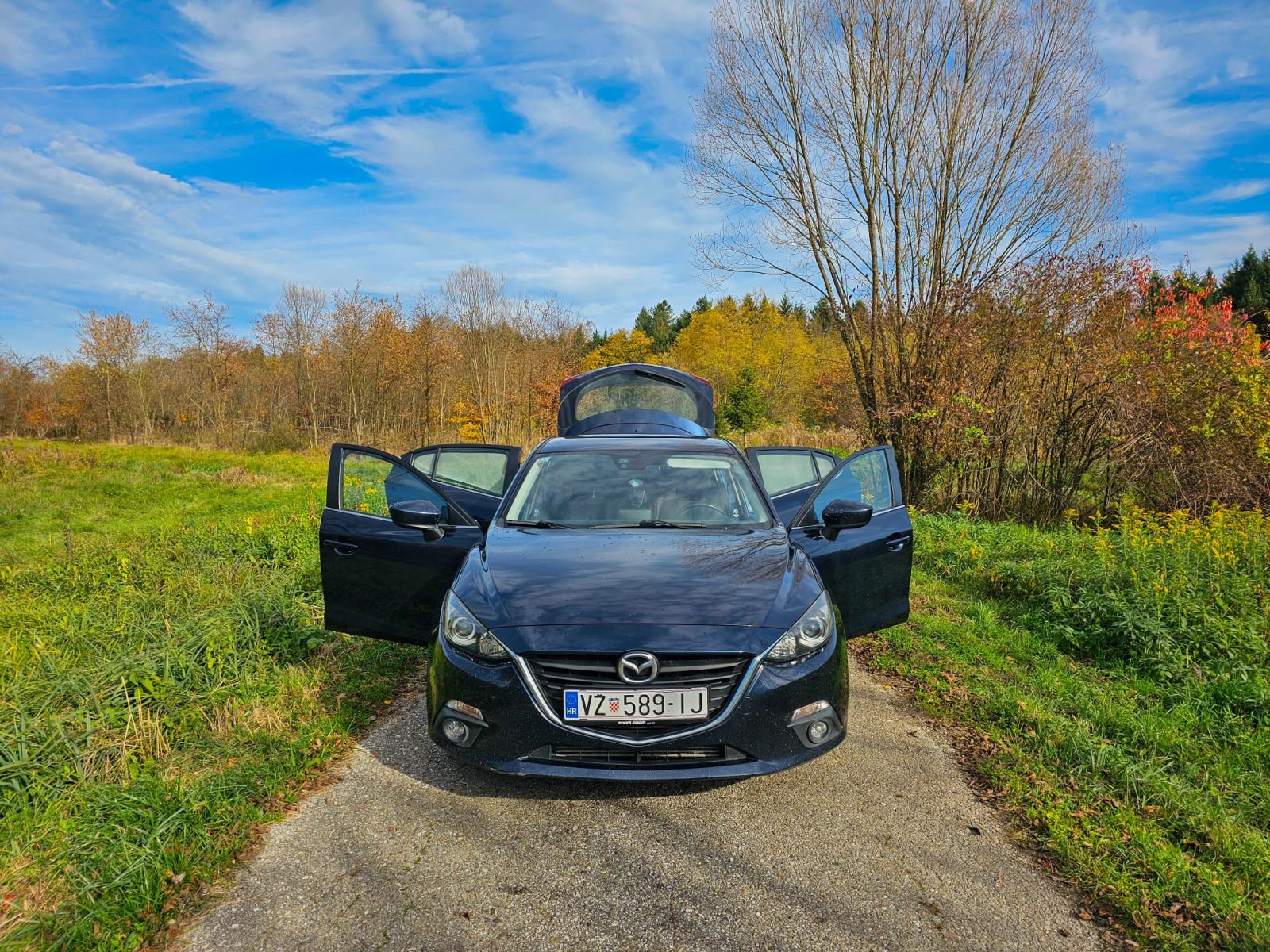 Mazda 3 CD150, 2.2 Skyactive - HR -NIJE UVOZ- Reg 02.2027, fotografija 13