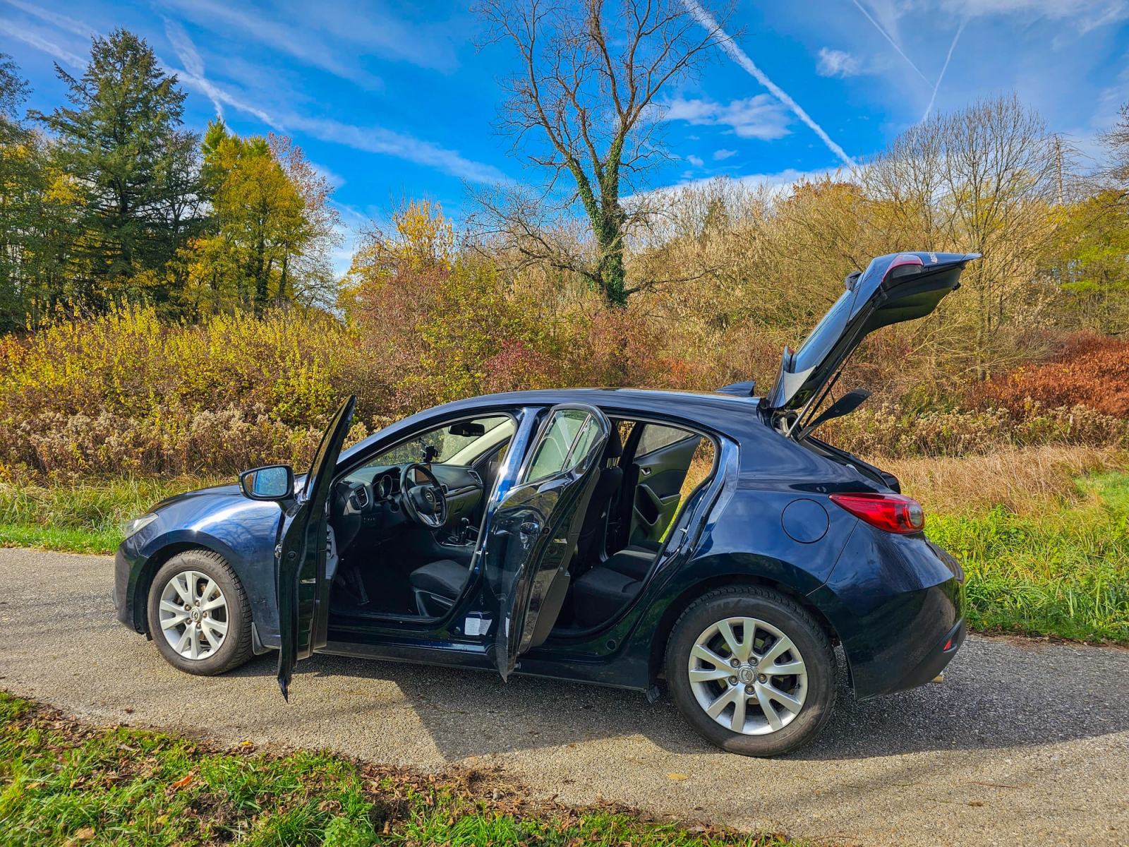Mazda 3 CD150, 2.2 Skyactive - HR -NIJE UVOZ- Reg 02.2027, fotografija 14