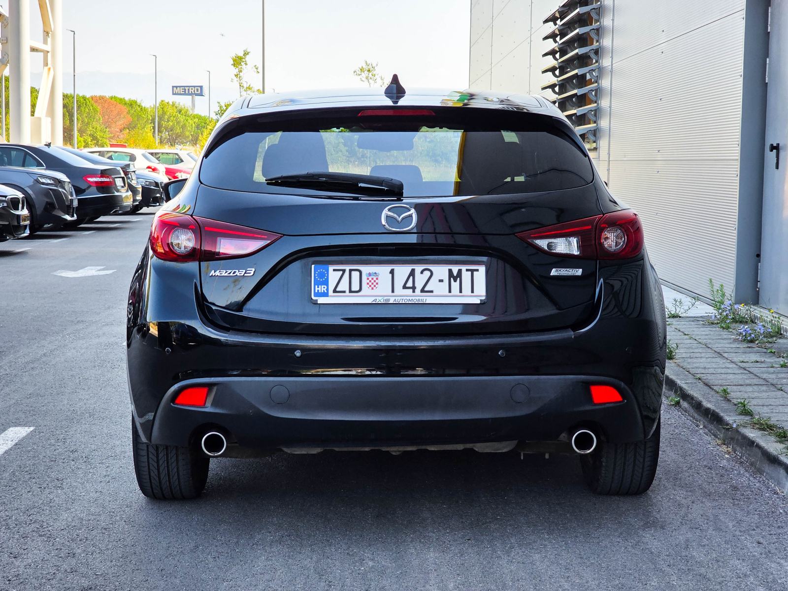 Mazda 3 CD150 Challenge |Reg 4/2027 |LED |Park.senz |2 seta guma, fotografija 3