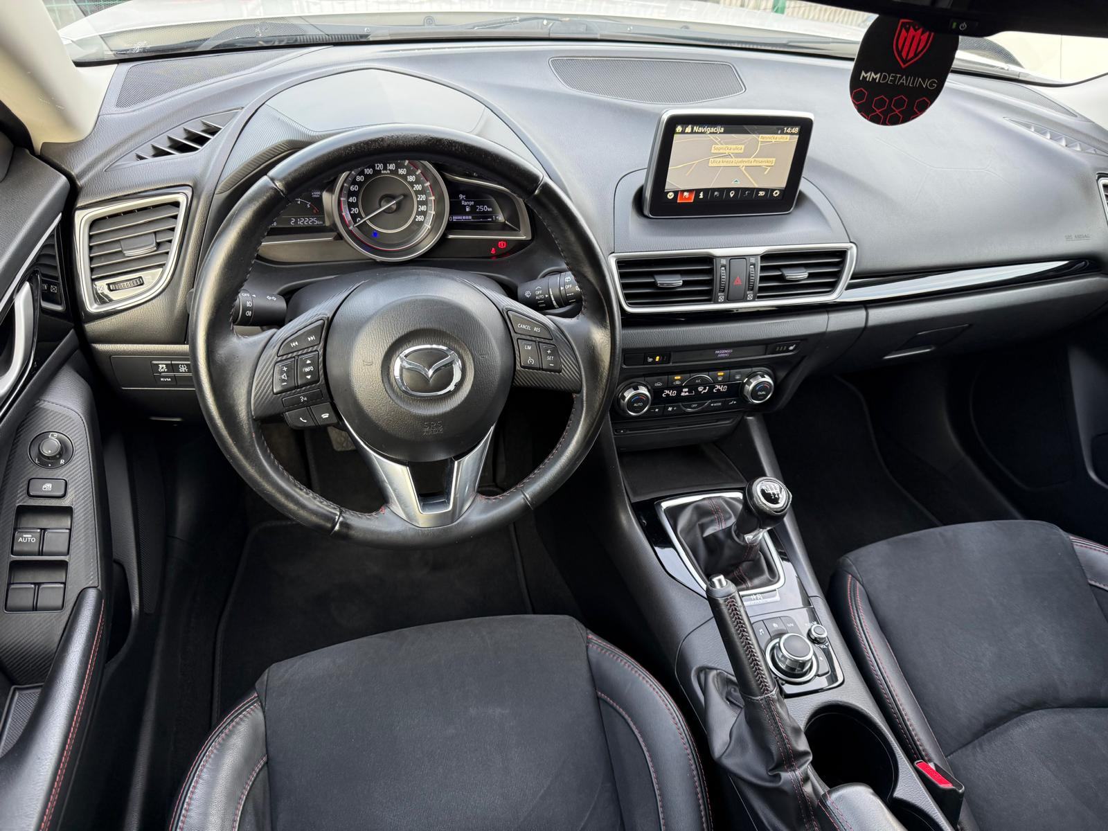 Mazda 3 CD150 °NAVI°KAMERA°KOŽA/ALCANTARA°GRIJANJE SJ.°REG:11/2026°, fotografija 8