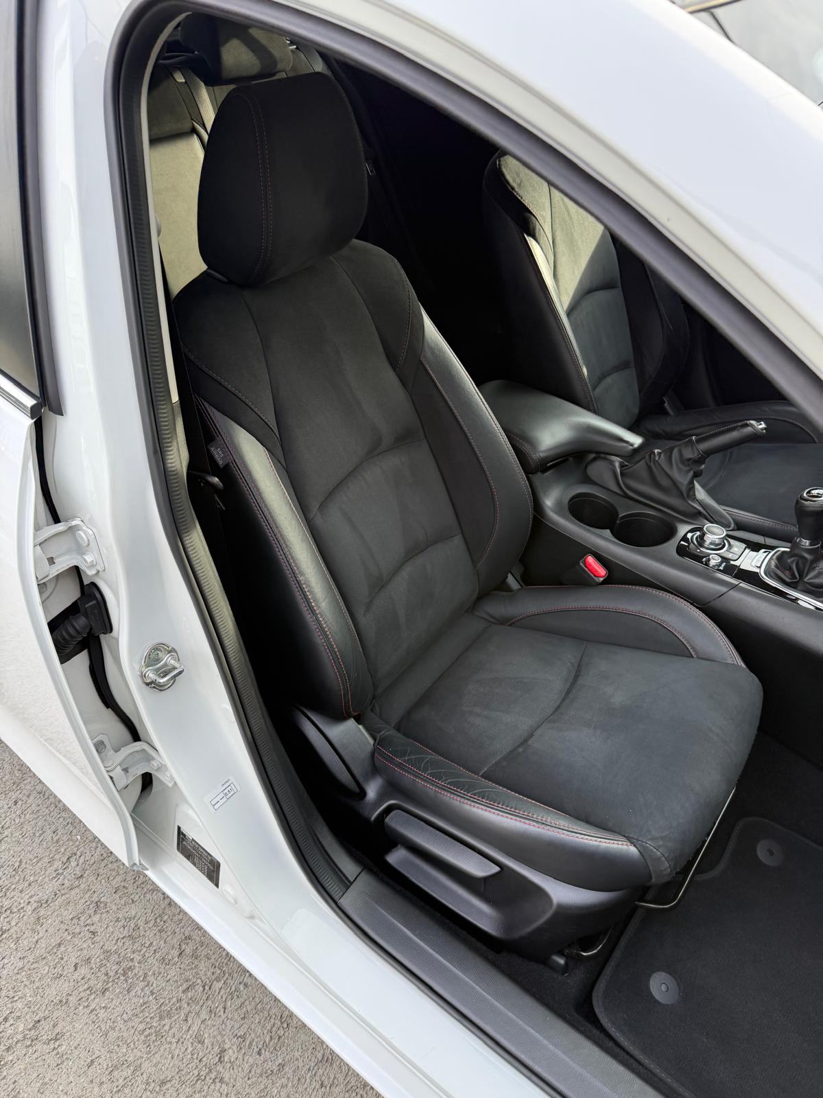 Mazda 3 CD150 °NAVI°KAMERA°KOŽA/ALCANTARA°GRIJANJE SJ.°REG:11/2026°, fotografija 13