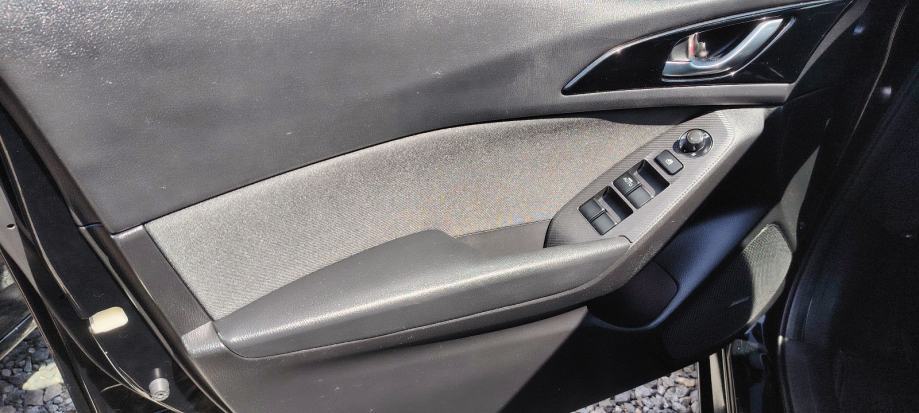 Mazda 3 CD150, fotografija 13