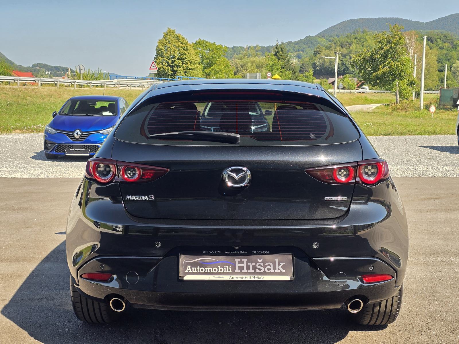 Mazda 3 D116 1,8 SKYACTIV-D⭐HEAD-UP, GRIJANJE VOLANA⭐, fotografija 6