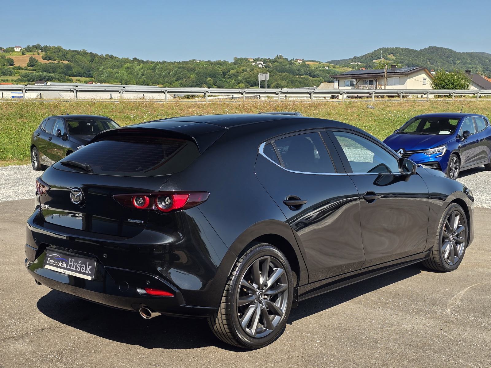 Mazda 3 D116 1,8 SKYACTIV-D⭐HEAD-UP, GRIJANJE VOLANA⭐, fotografija 5