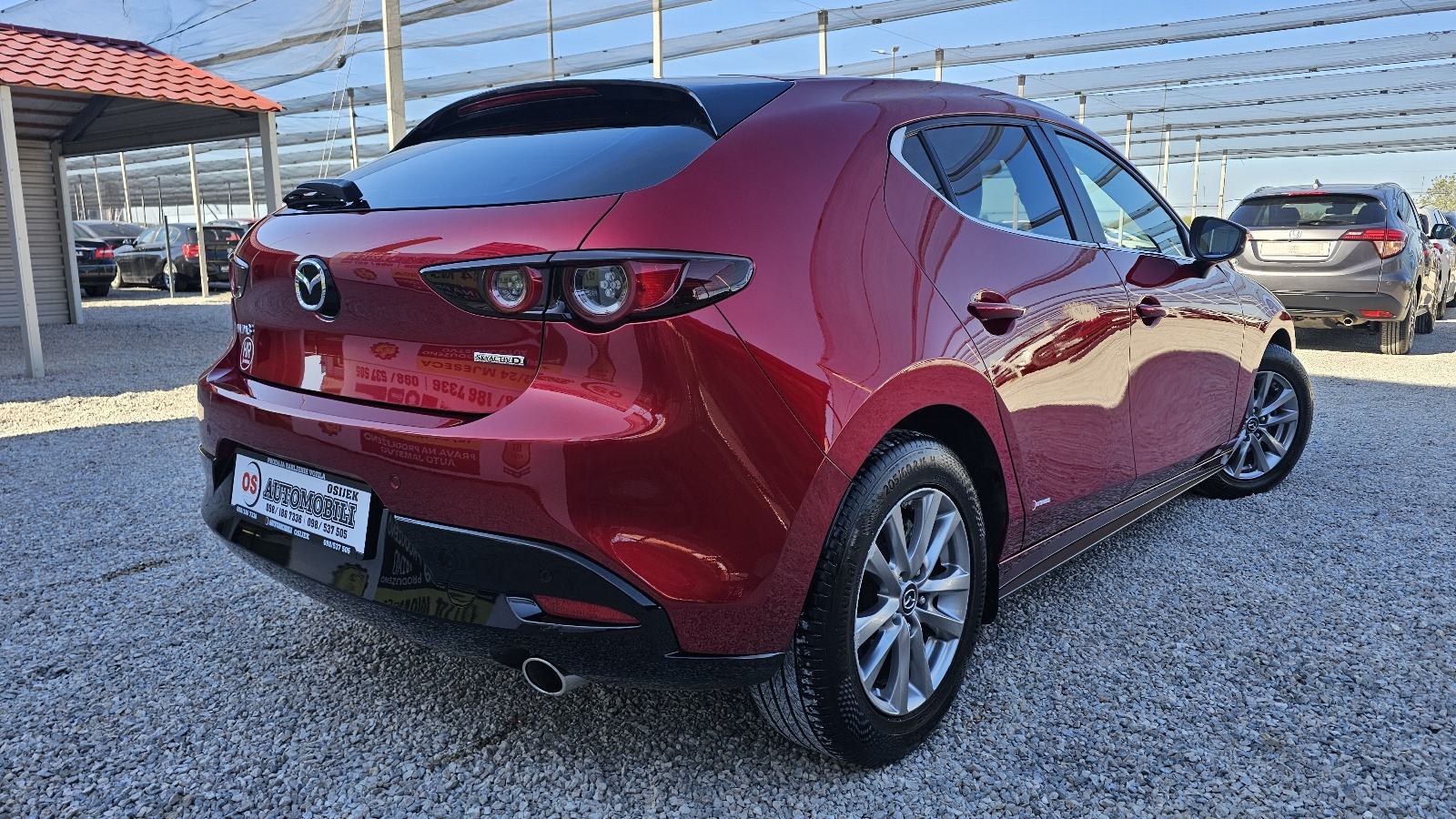 Mazda 3 1.8 D,LED,HEAD,UP,NAVIGACIJA,PDC,,HR AUTO,ZAMJENA,REG.5/2027, fotografija 6