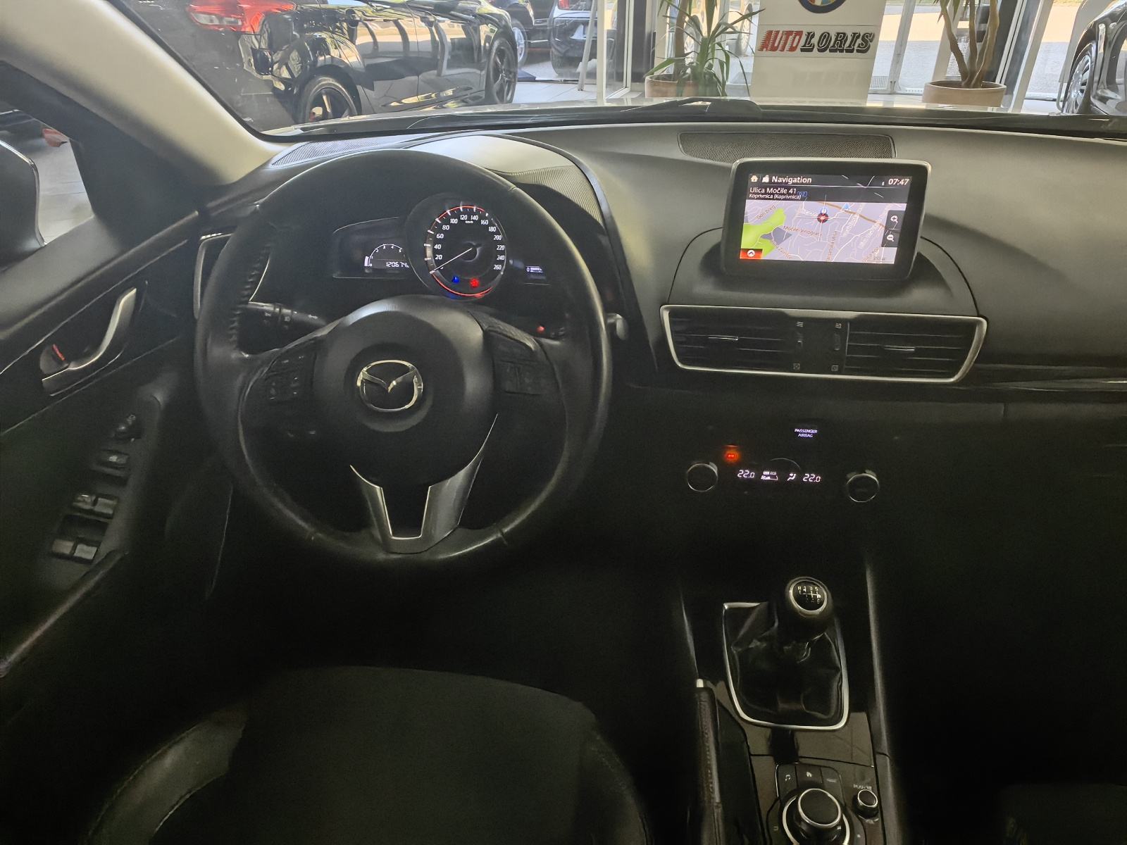 MAZDA 3 1.5 DIZEL*CD105*120.Tkm SERVISNA*2016.god*NAVI*KAMERA*JAMSTVO, fotografija 12
