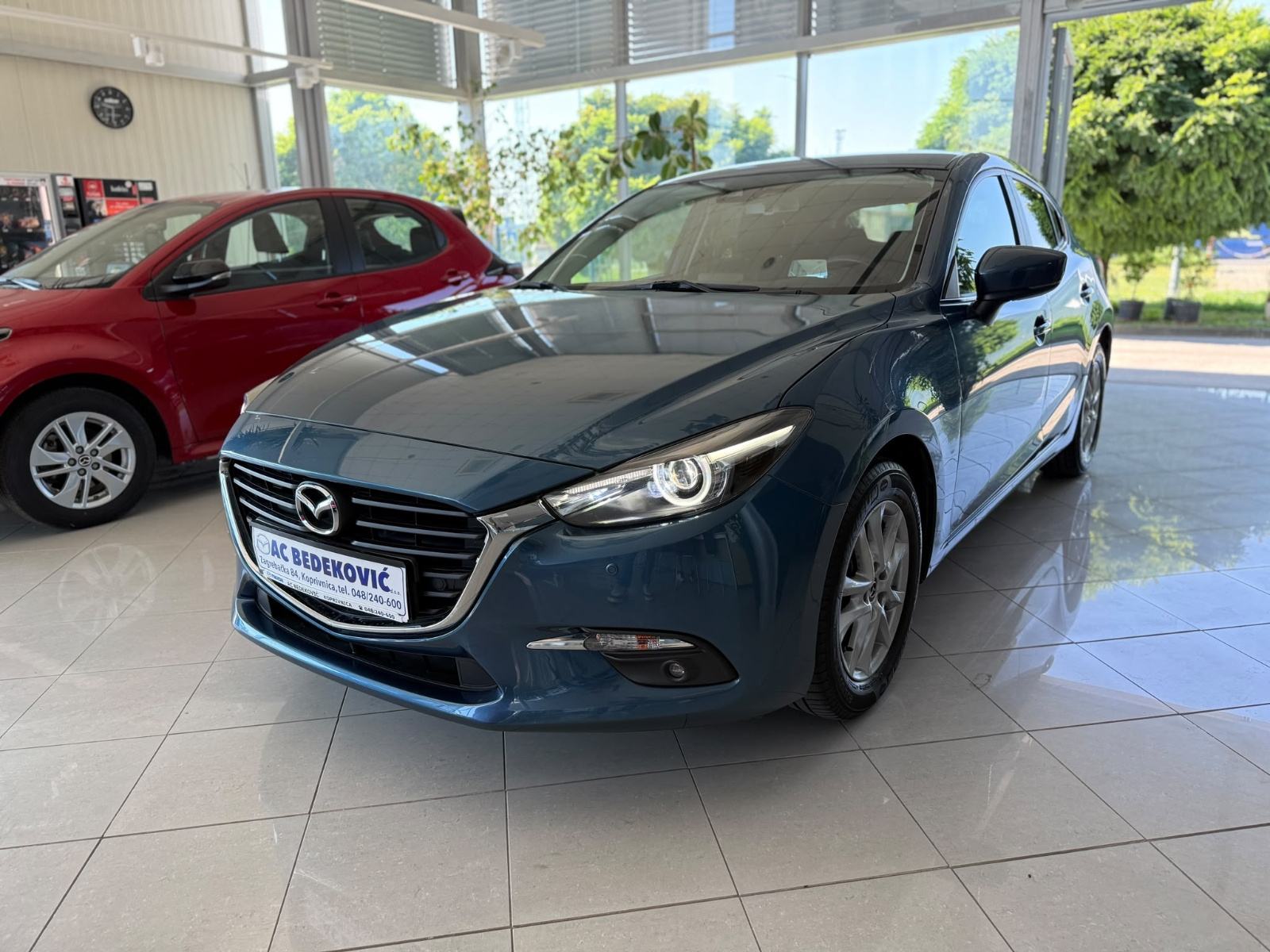 Mazda 3 G120 REVOLUTION NAVI KAMERA PARKIRNI SERVISNA, fotografija 3
