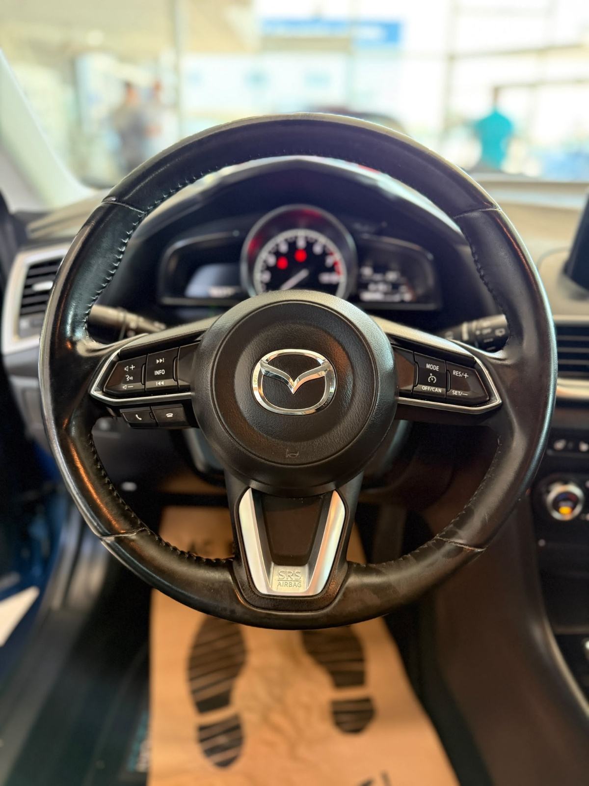 Mazda 3 G120 REVOLUTION NAVI KAMERA PARKIRNI SERVISNA, fotografija 9