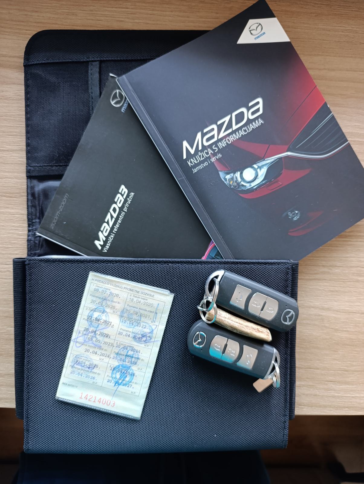 Mazda 3 G120 Sedan, fotografija 15