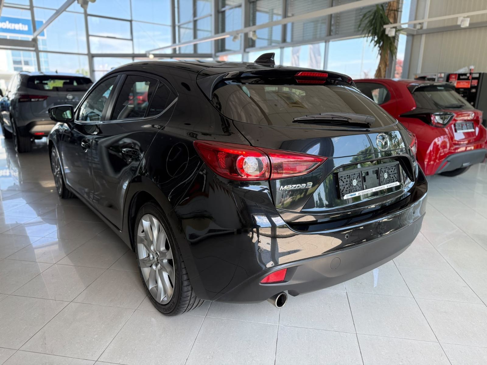 Mazda 3 G120 URBAN LIMITED LED NAVI KAMERA SERVISNA JAMSTVO, fotografija 5