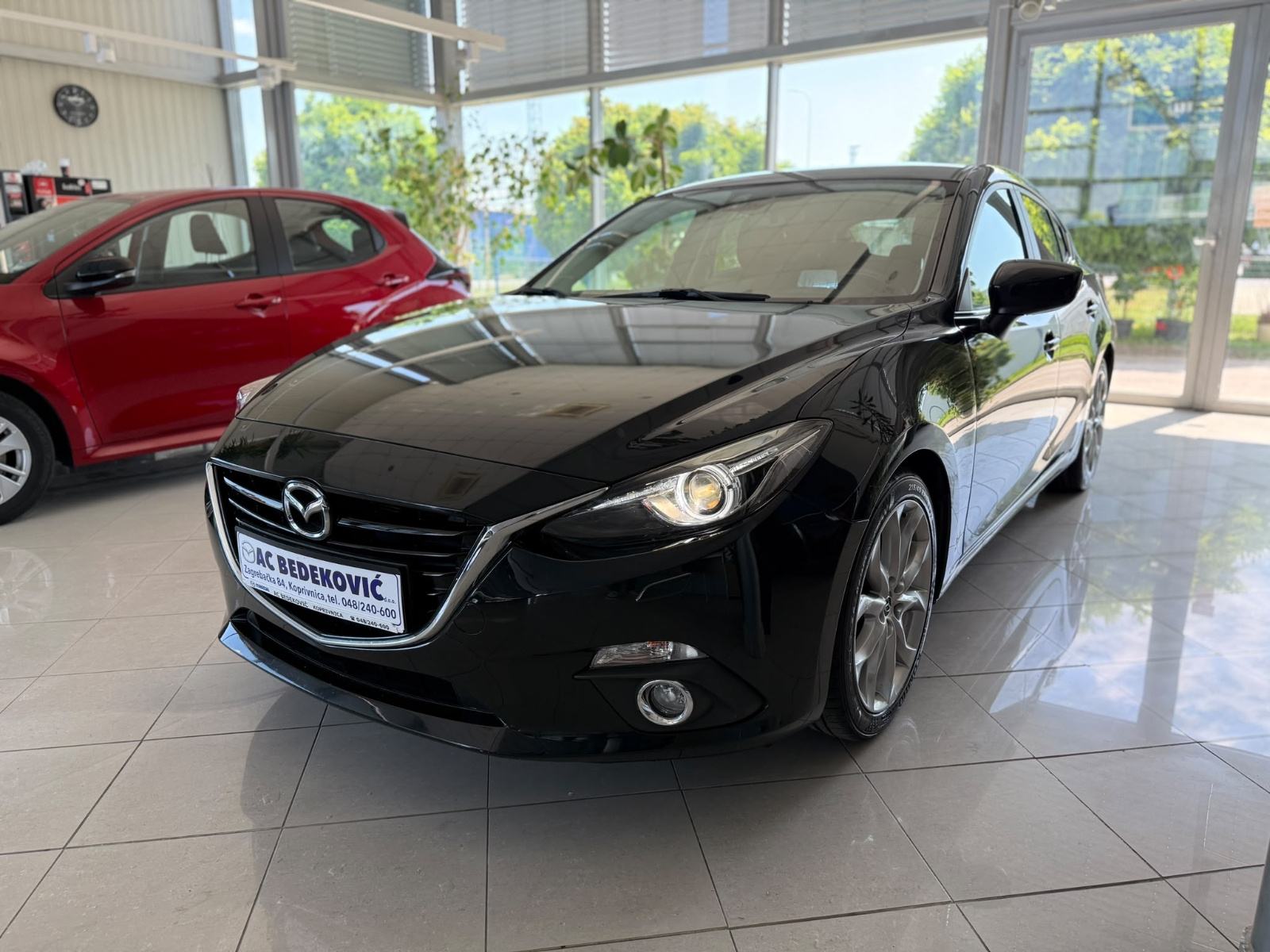 Mazda 3 G120 URBAN LIMITED LED NAVI KAMERA SERVISNA JAMSTVO, fotografija 3