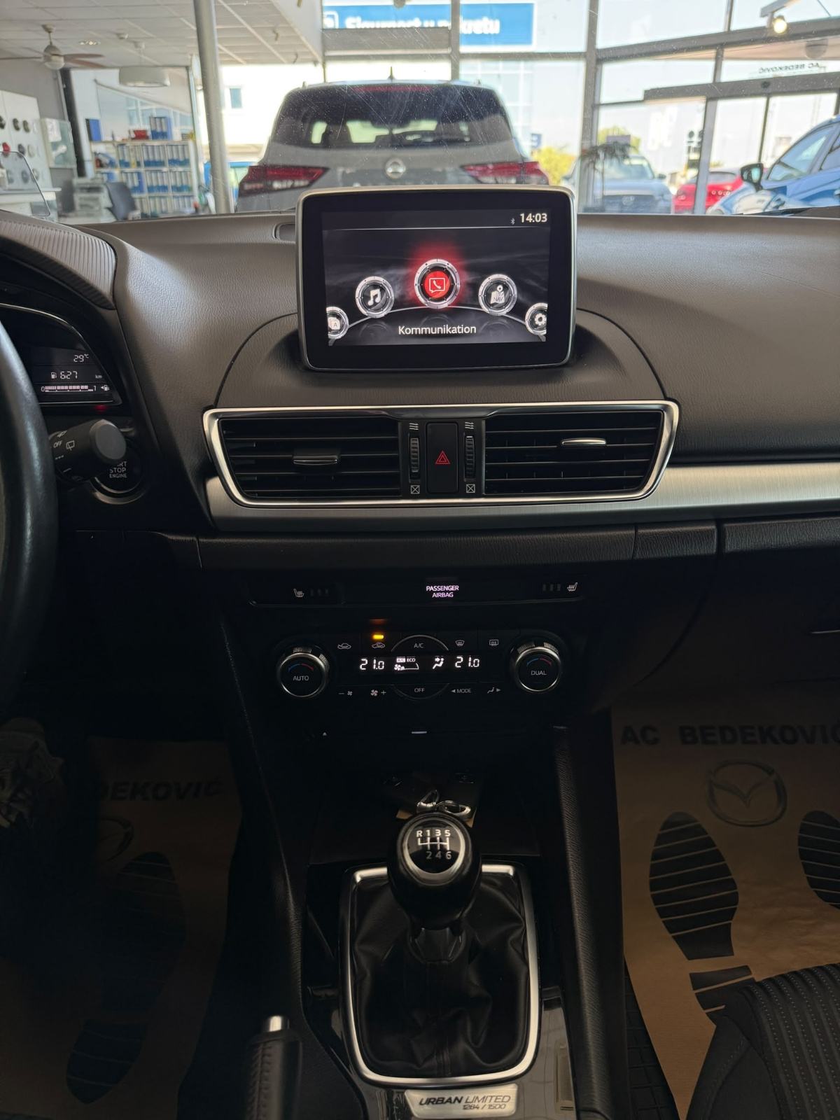 Mazda 3 G120 URBAN LIMITED LED NAVI KAMERA SERVISNA JAMSTVO, fotografija 12