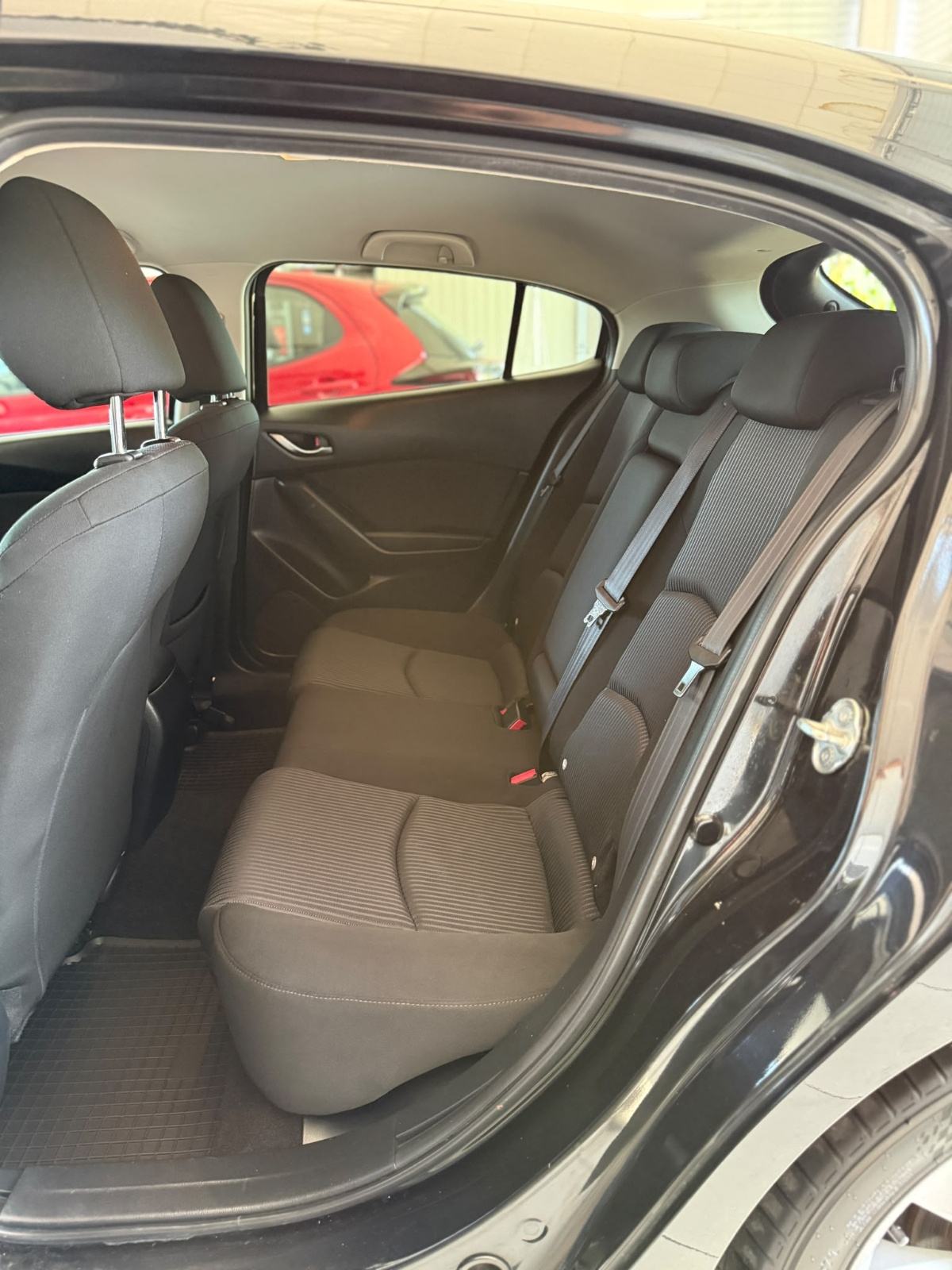 Mazda 3 G120 URBAN LIMITED LED NAVI KAMERA SERVISNA JAMSTVO, fotografija 19