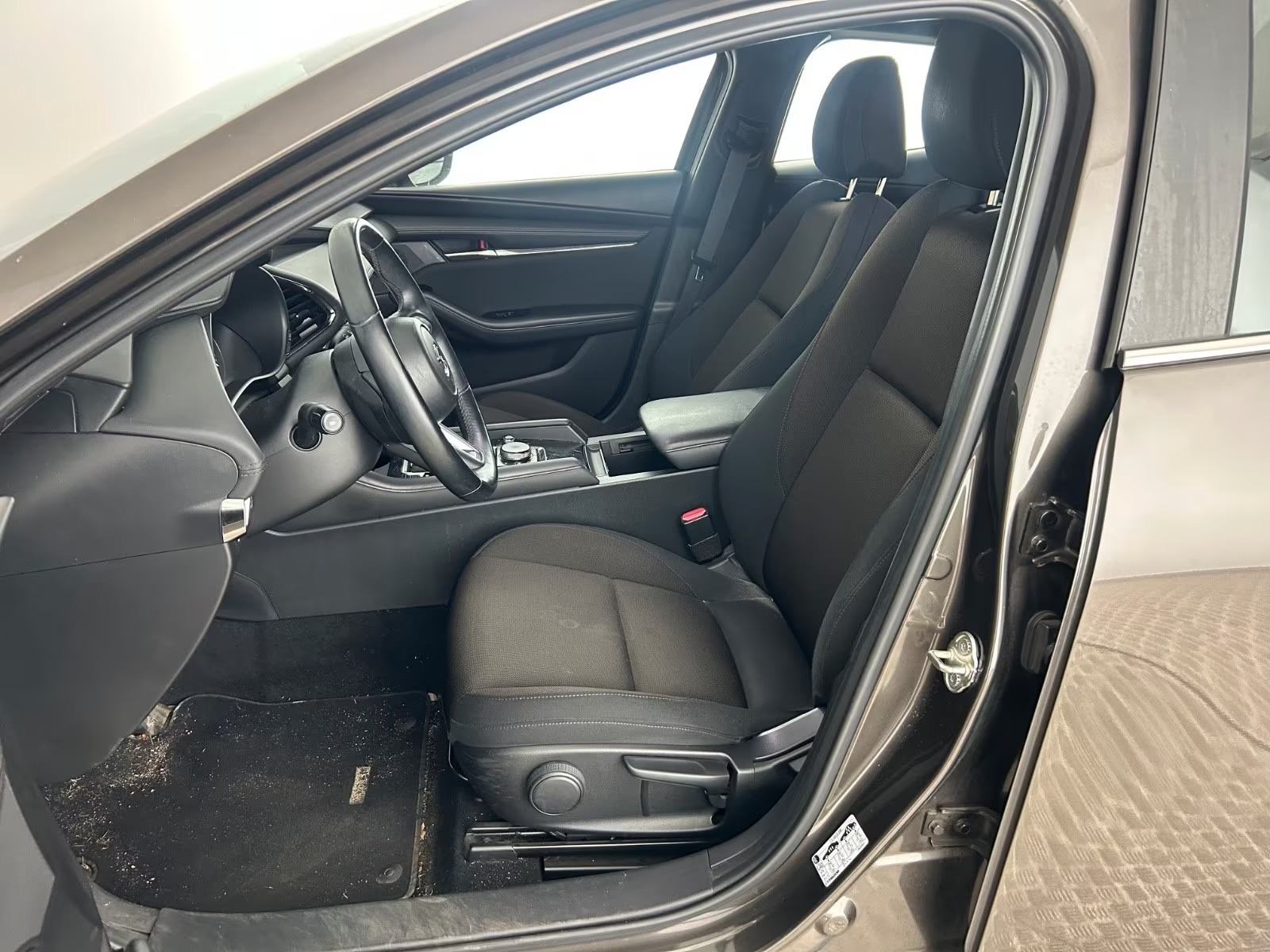 Mazda 3 G122 - AUTOMATIK - KAMERA - GRIJ. SJEDALA - LEASING, fotografija 5