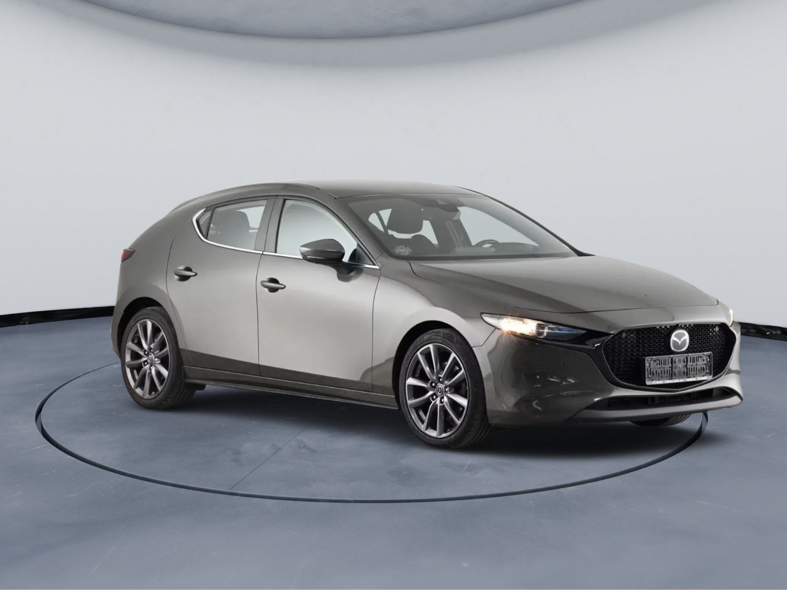 Mazda 3 G122 - AUTOMATIK - KAMERA - GRIJ. SJEDALA - LEASING, fotografija 2