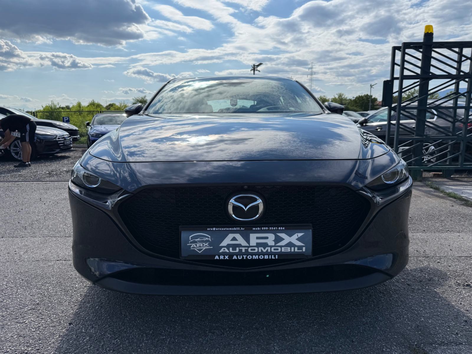 Mazda 3 G122 °VELIKA NAVI°KAMERA 360°JAMSTVO 12MJ°LEASING BEZ UČEŠĆA, fotografija 2
