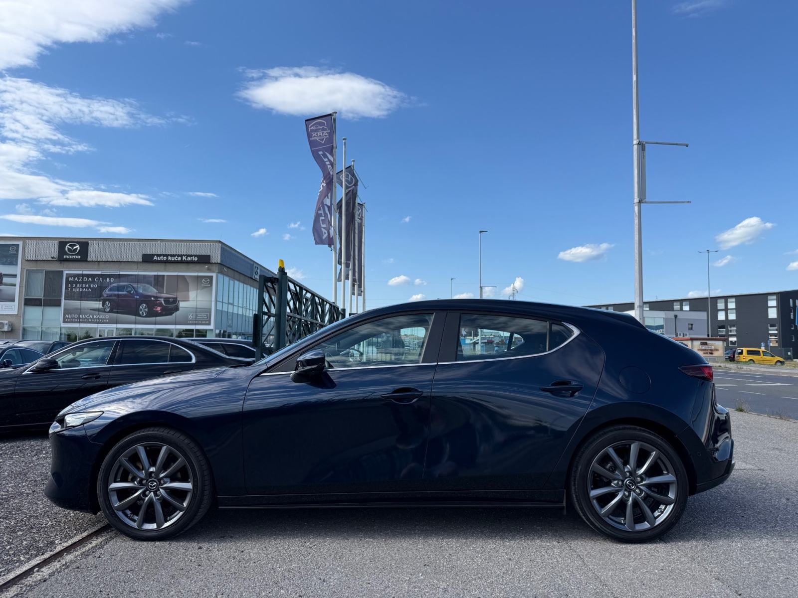 Mazda 3 G122 °VELIKA NAVI°KAMERA 360°JAMSTVO 12MJ°LEASING BEZ UČEŠĆA, fotografija 4