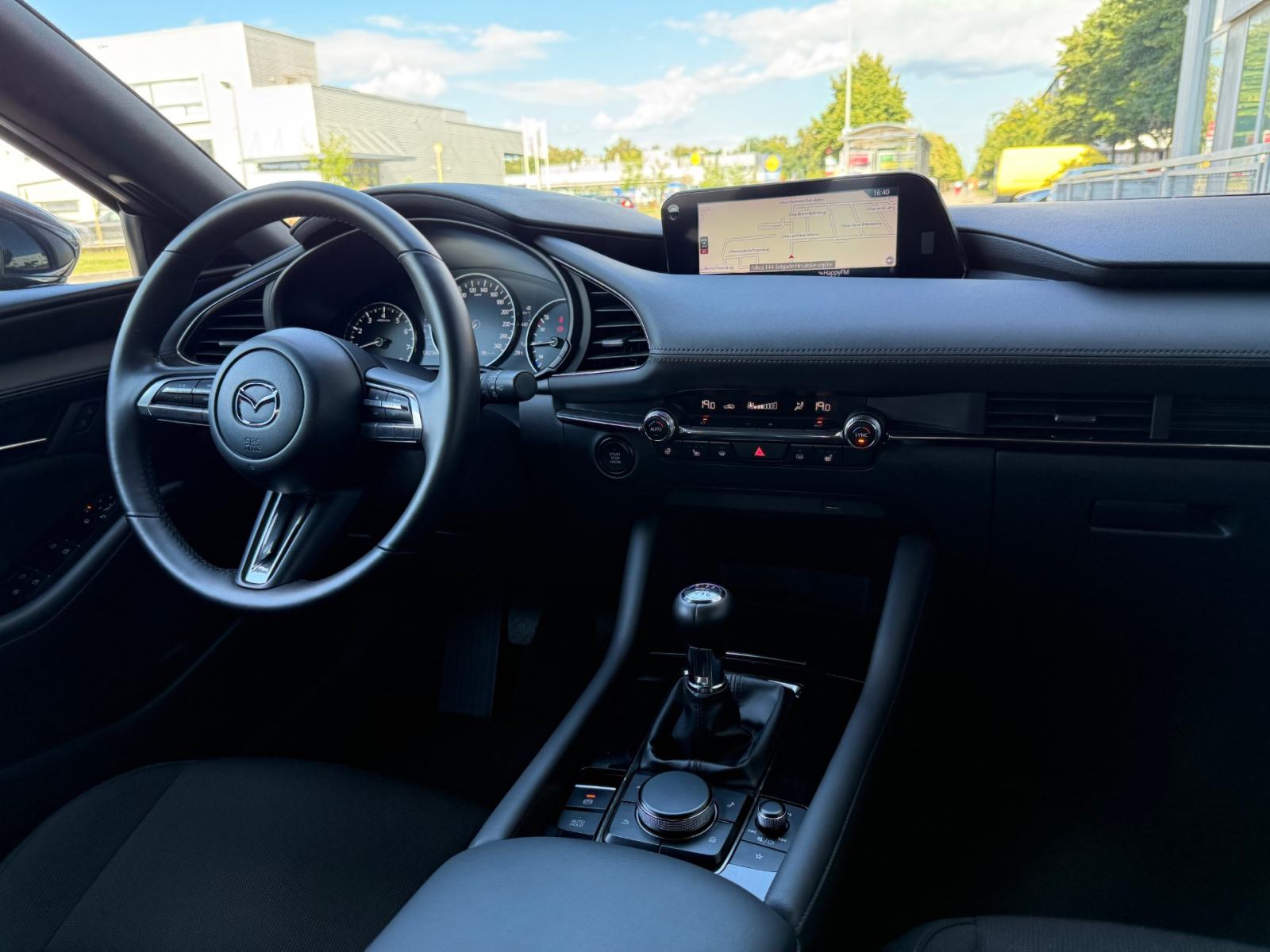 Mazda 3 G122 °VELIKA NAVI°KAMERA 360°JAMSTVO 12MJ°LEASING BEZ UČEŠĆA, fotografija 13