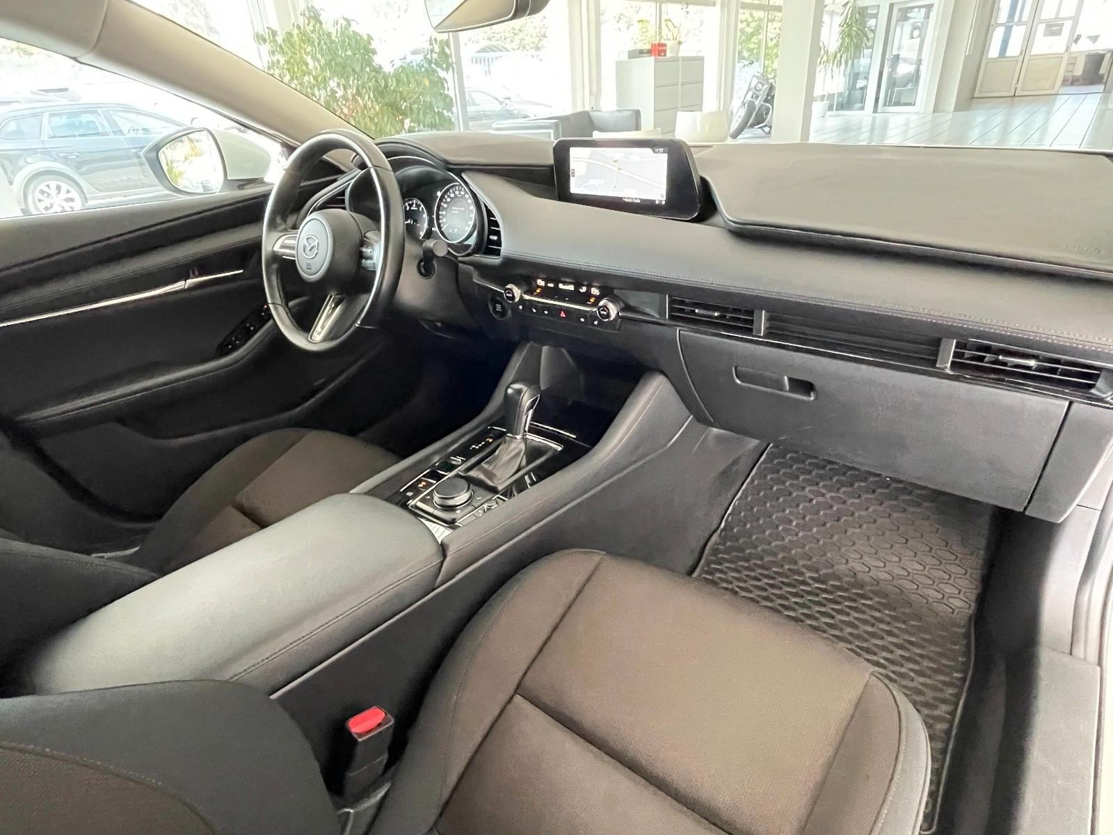 Mazda 3 G150 2.0 e-SkyActiv AUTOMATIK 4-VRATA ACC HUD NOVI SERVIS, fotografija 15