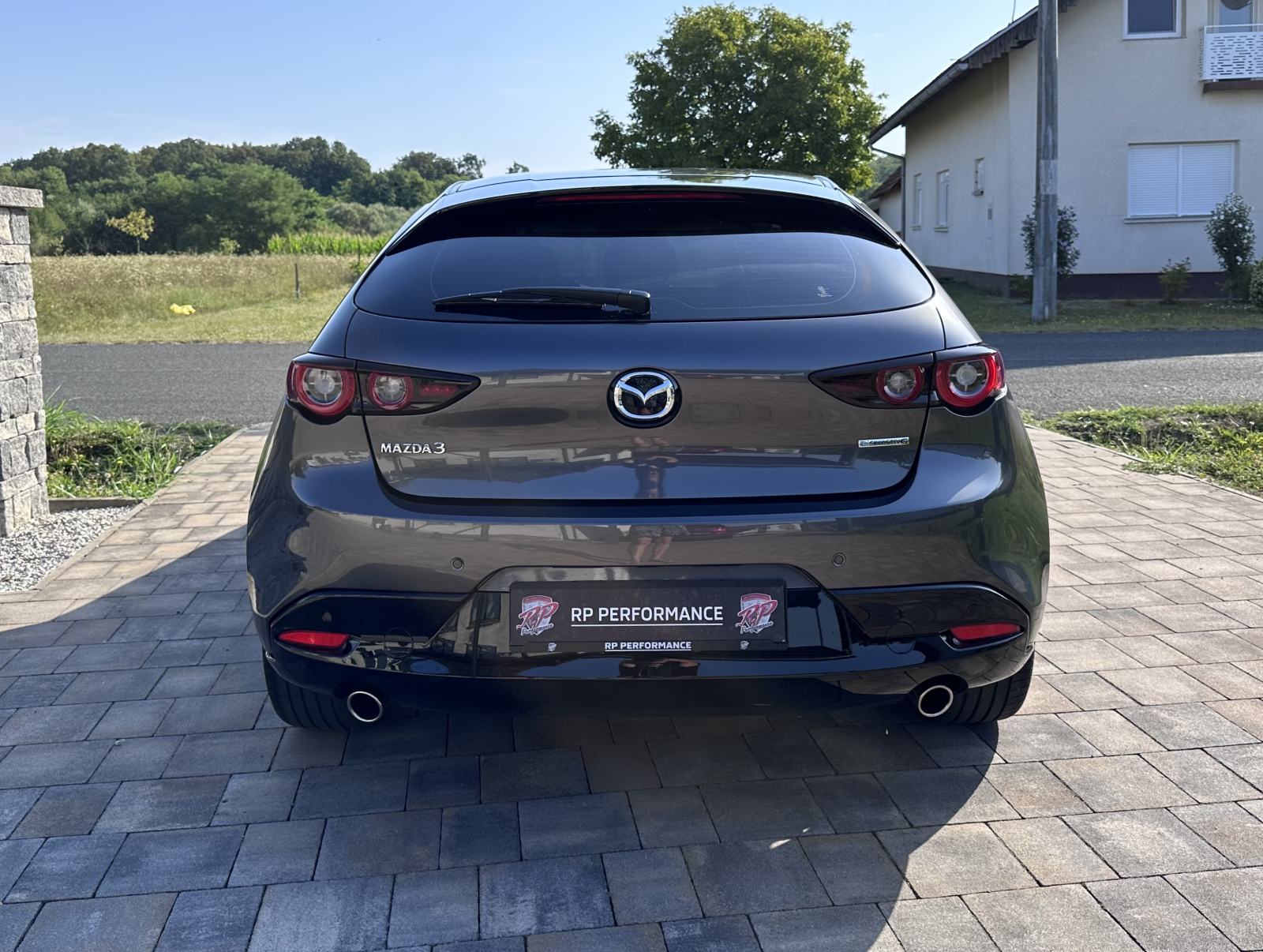 Mazda 3 HB G122 E Skyactiv G benzinac, 1.vlasnik *HR* vozilo,reg., fotografija 8