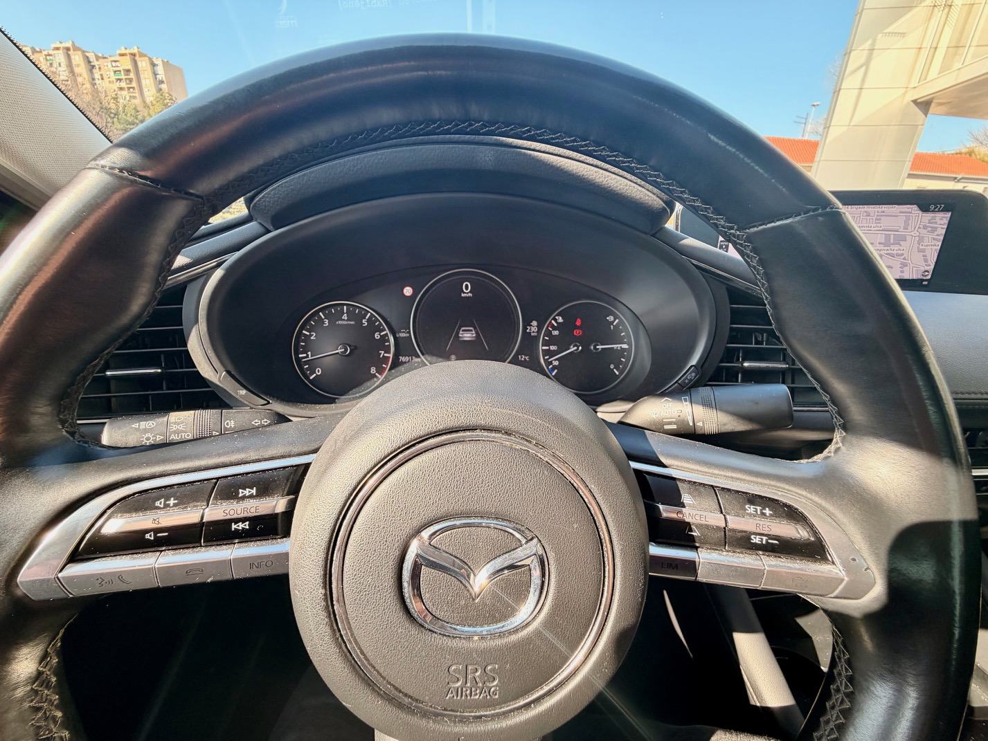 Mazda 3/SDN/X186/GT PLUS/SO *DOSTUPAN ODMAH*, fotografija 11