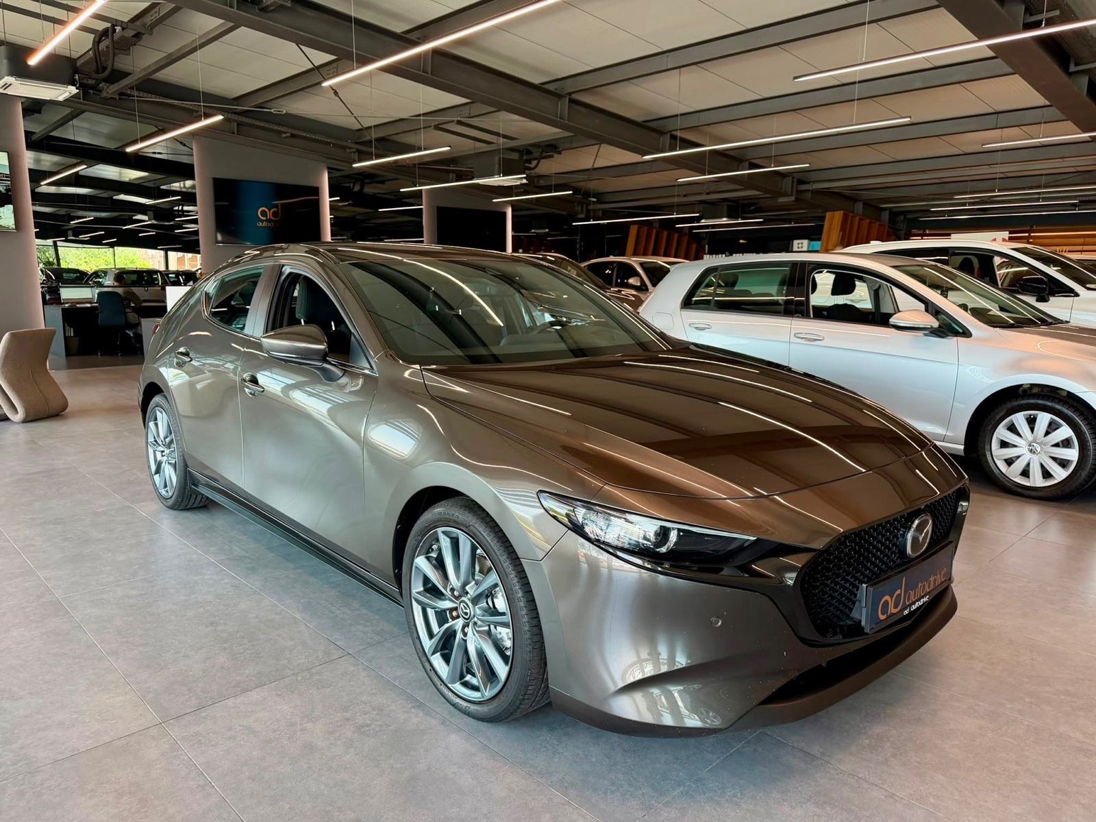 Mazda 3 G122 AUTOMATIK • NAVI • KAMERA • LEASING RATA: 290,00 €, fotografija 10