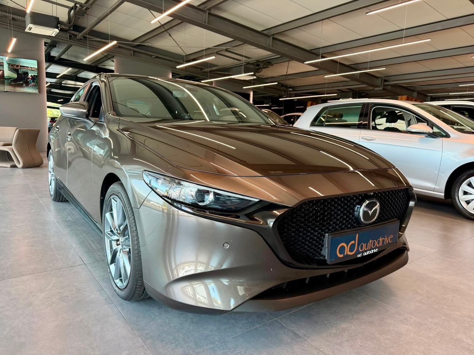 Mazda 3 G122 AUTOMATIK • NAVI • KAMERA • LEASING RATA: 290,00 €, fotografija 11