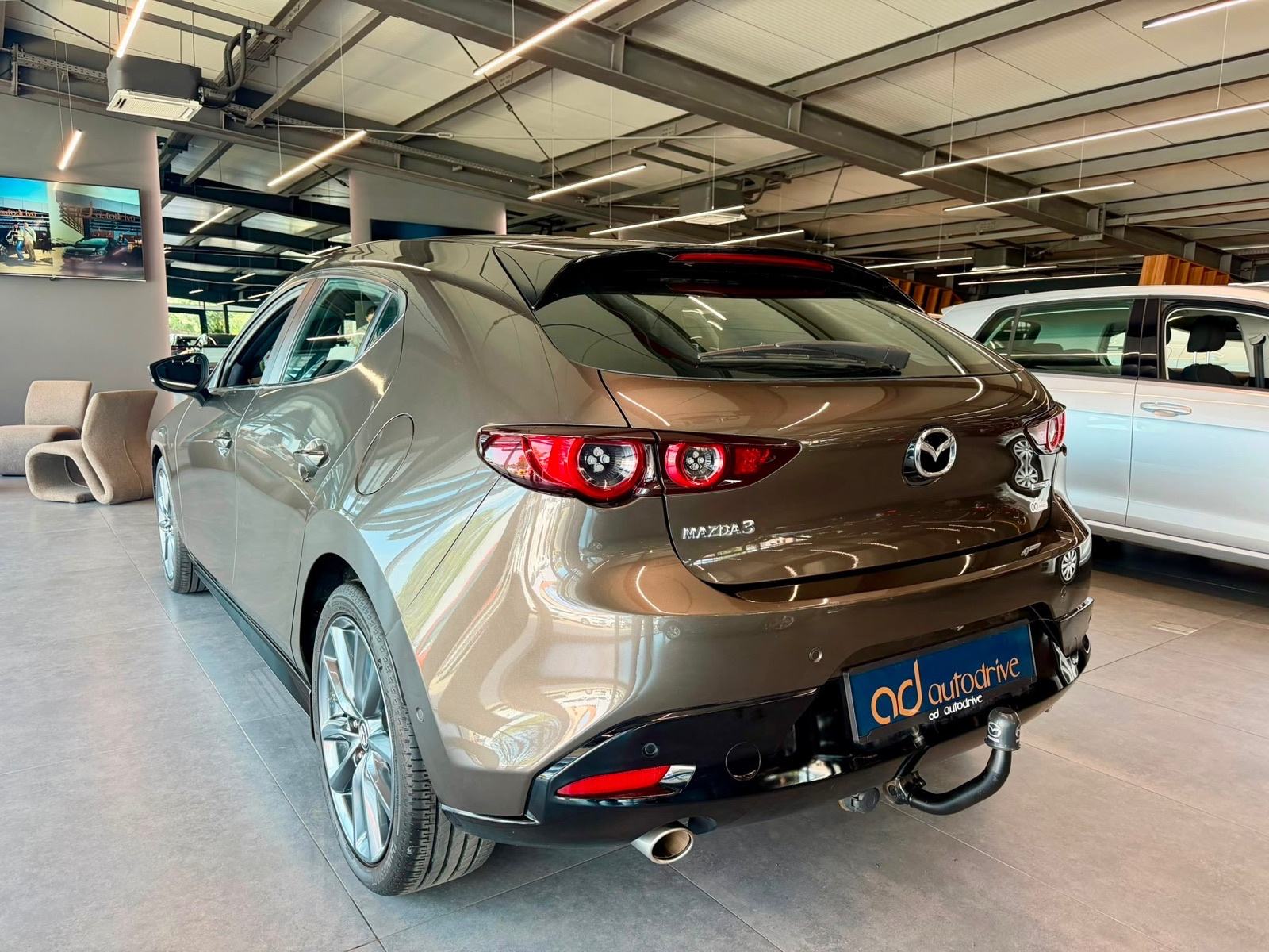 Mazda 3 G122 AUTOMATIK • NAVI • KAMERA • LEASING RATA: 290,00 €, fotografija 5