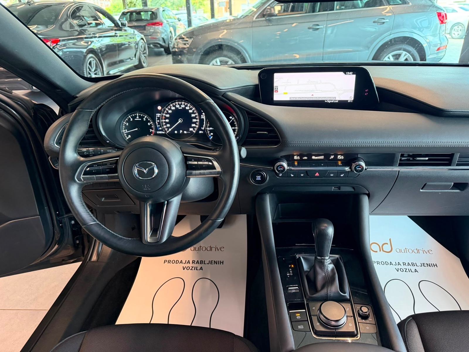 Mazda 3 G122 AUTOMATIK • NAVI • KAMERA • LEASING RATA: 290,00 €, fotografija 17