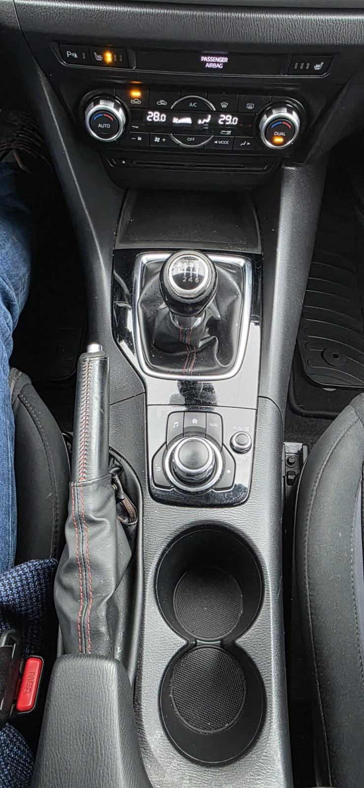 Mazda 3 skyactive, 2.2D 150ks ., može na kreditne kartice, fotografija 10
