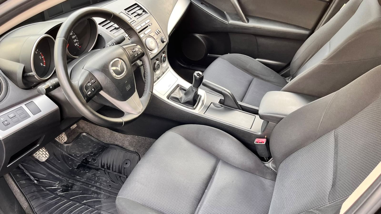Mazda 3 Sport 1,6 i ,2010 god reg5/2027 napravljen servis, fotografija 10
