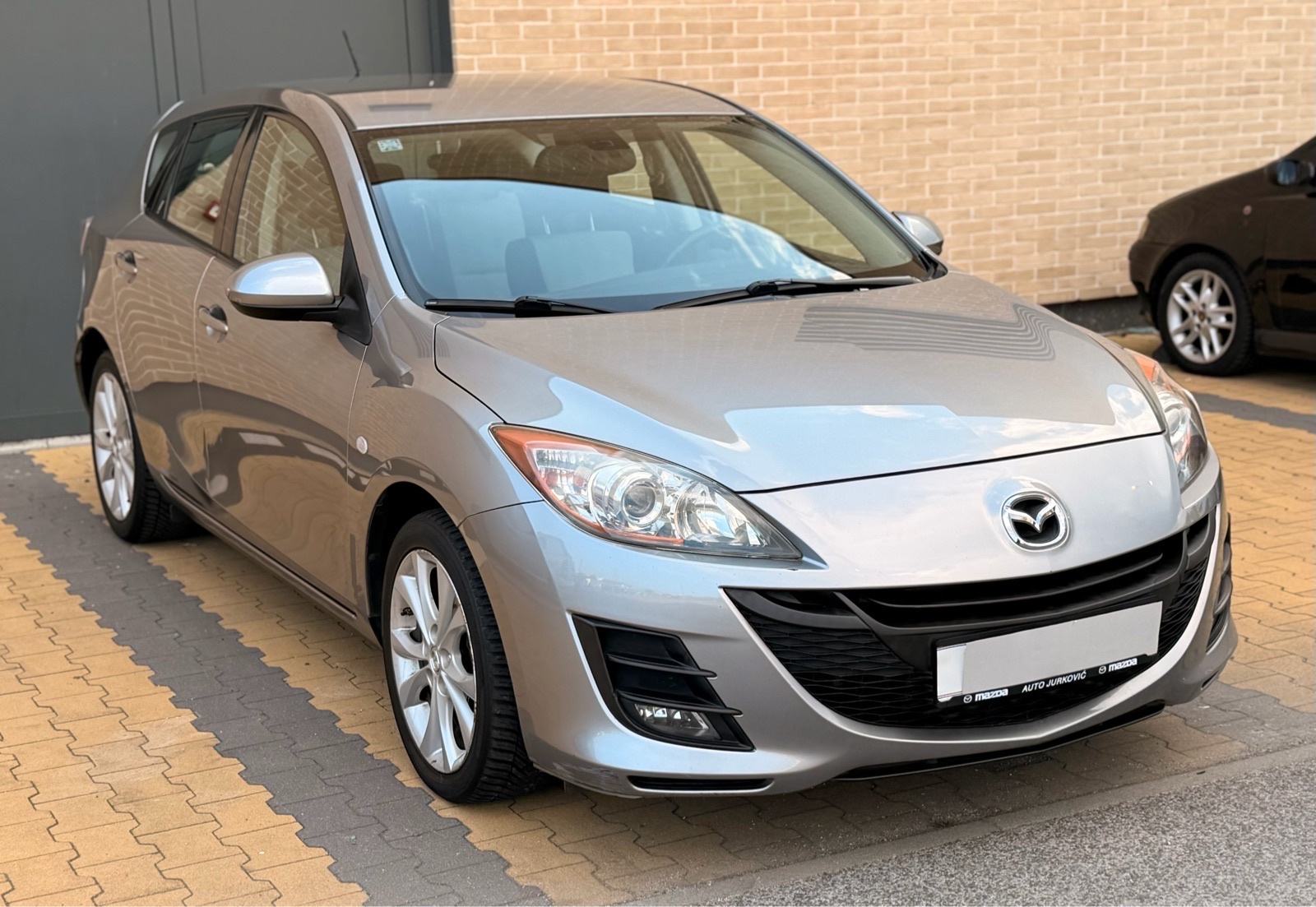 MAZDA 3 SPORT 1,6 • HR AUTO • REDIZAJN • BOSE • GRIJANJE SJEDALA, fotografija 4