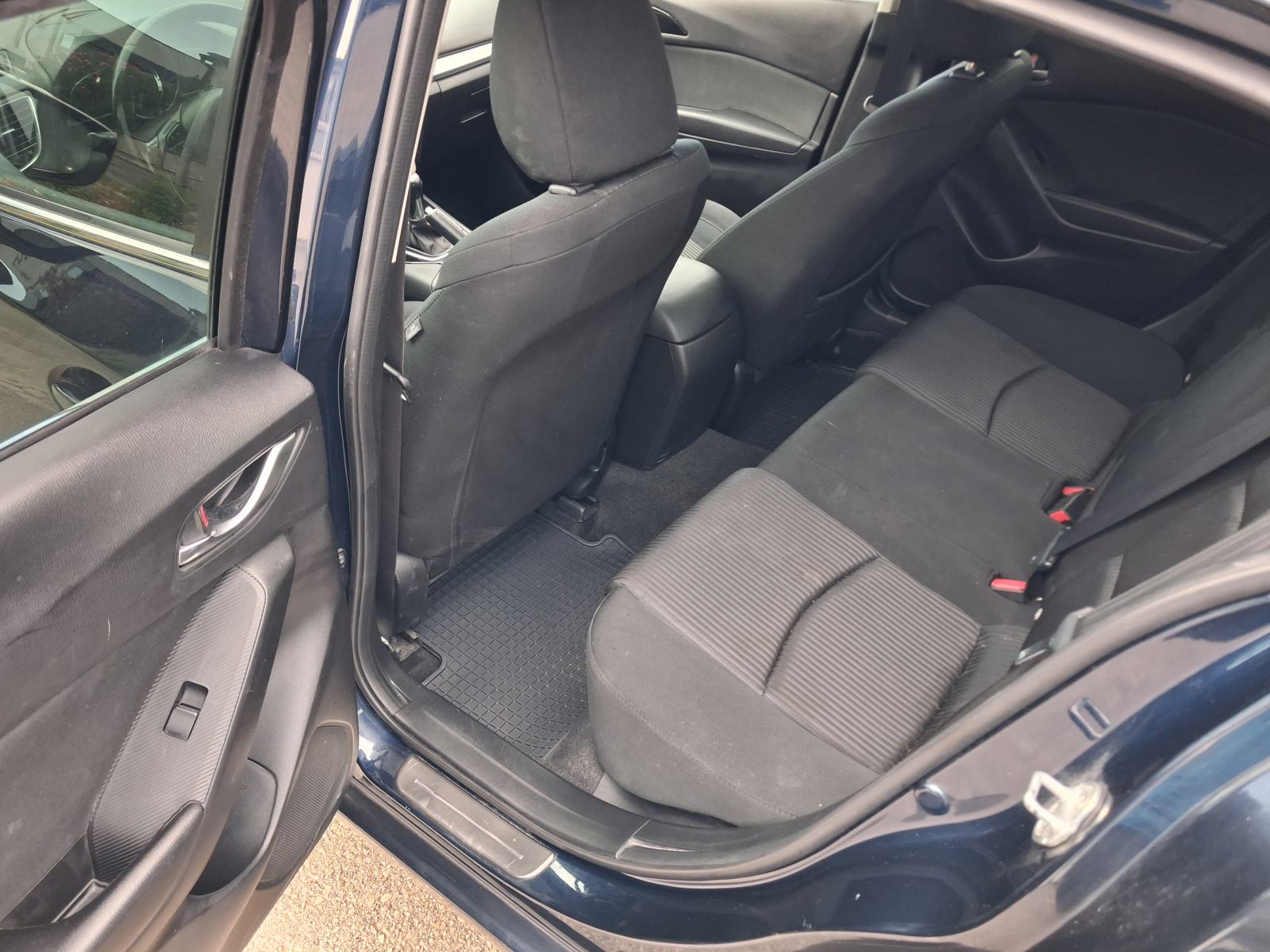 Mazda 3 G120 Revolution top, Xenon, Alu, Head up, Reg. Do 07.2027, fotografija 16
